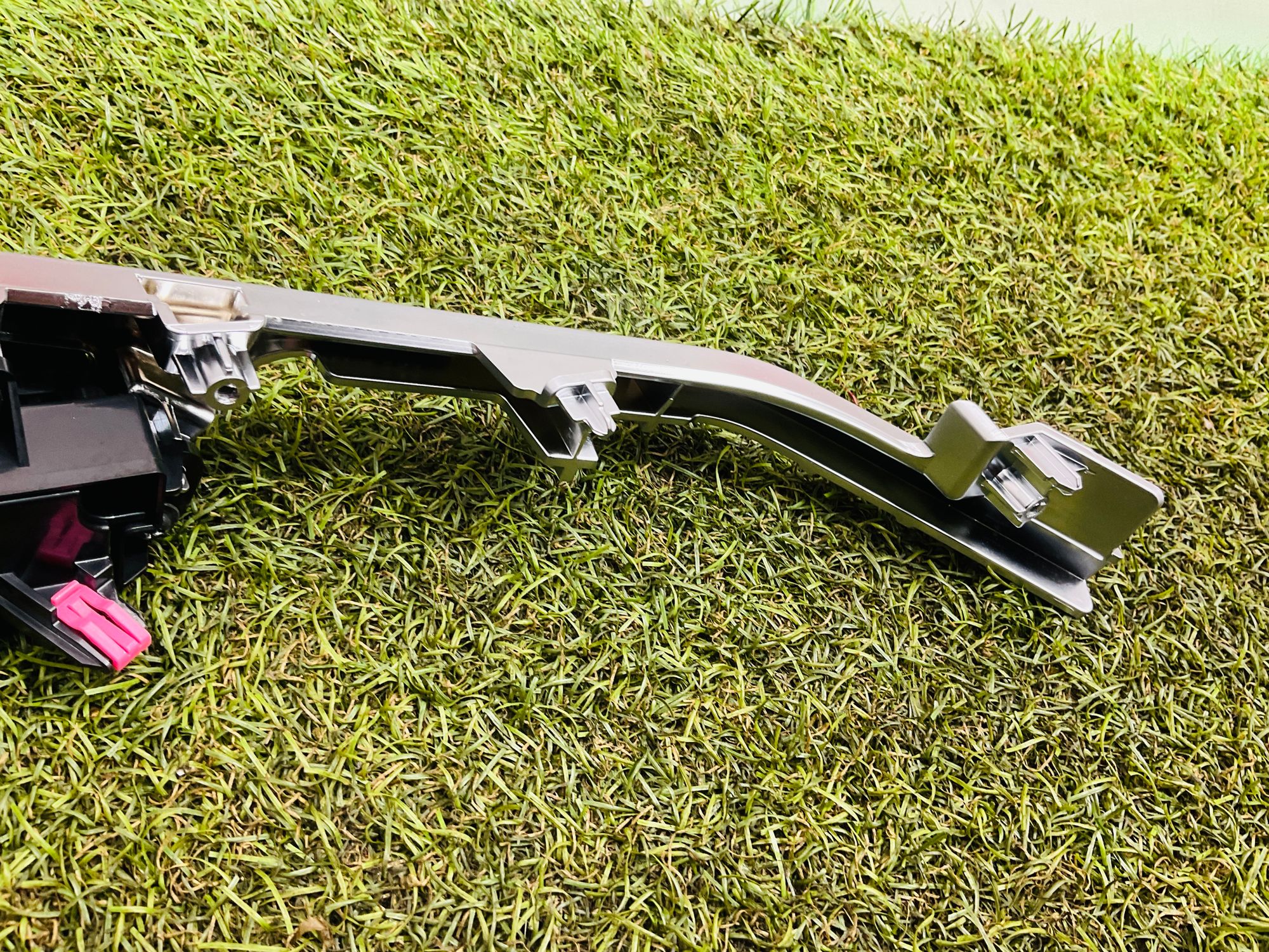 https://ycs.partsauto.market/partsauto-images/thmbs/userImages/h353NjtZg3VDP19b5HMt7LlpbQ93/part/4f0e52b3-303f-4676-a1ef-a722a4fab195_1780055593537.jpg