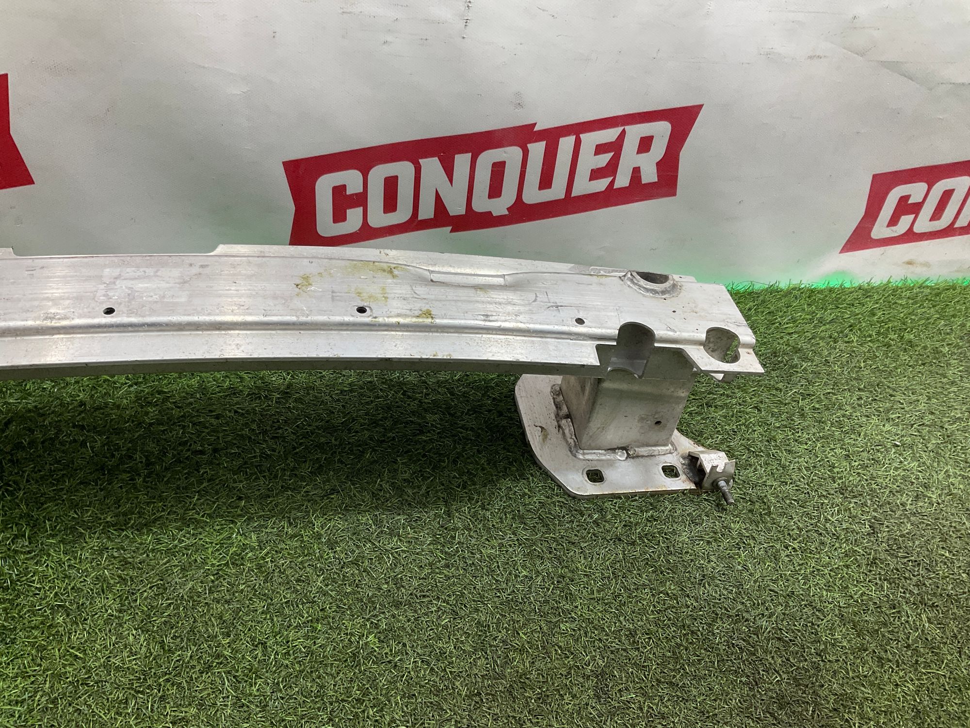 https://ycs.partsauto.market/partsauto-images/thmbs/userImages/h353NjtZg3VDP19b5HMt7LlpbQ93/part/4f36778f-fadb-4645-b472-5719a2c00b9d_1743772637085.jpg