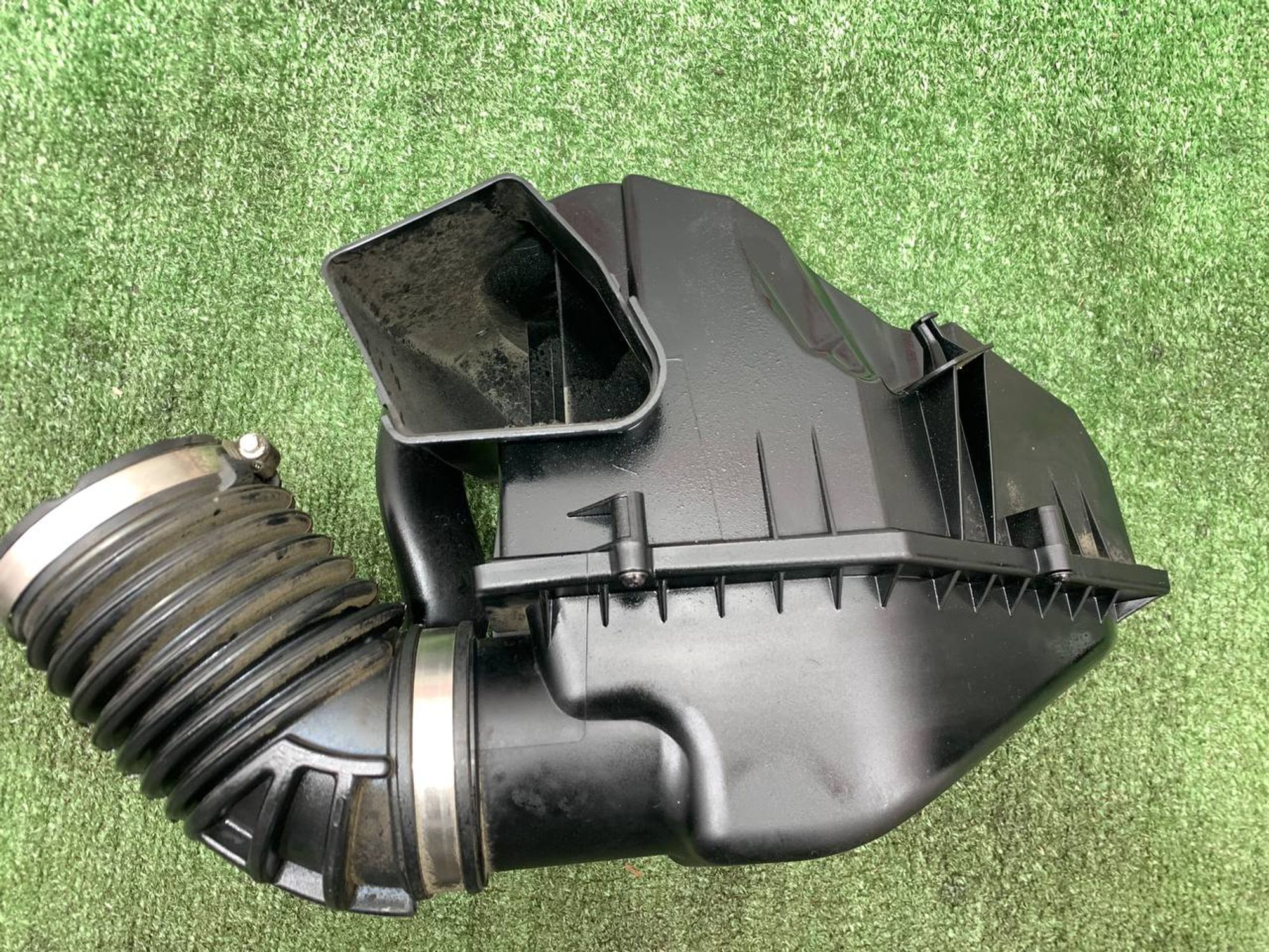 https://ycs.partsauto.market/partsauto-images/thmbs/userImages/h353NjtZg3VDP19b5HMt7LlpbQ93/part/4f6df328-ce2a-429f-9a72-d2773f56aba4_1730469391962.jpg