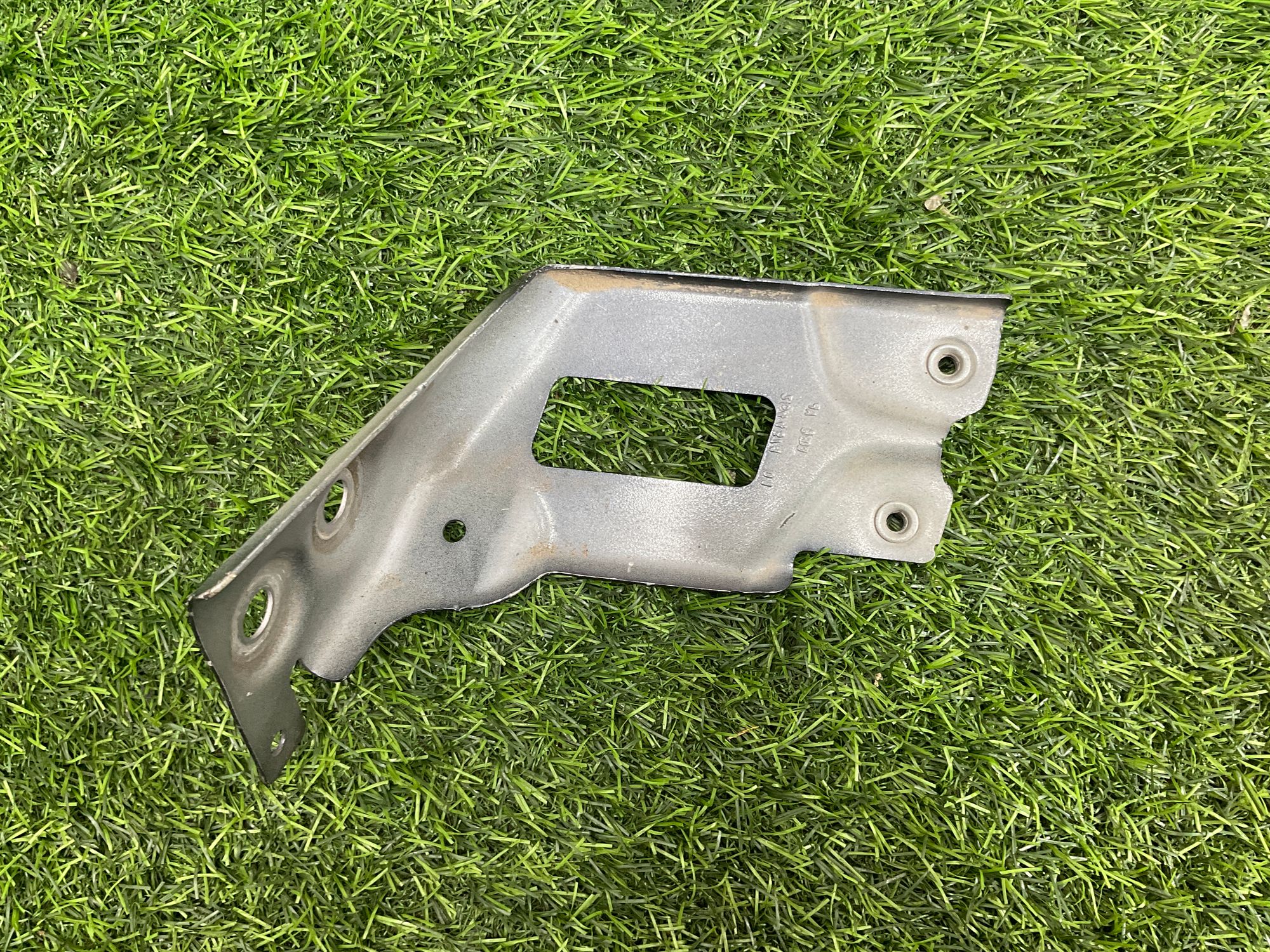 https://ycs.partsauto.market/partsauto-images/thmbs/userImages/h353NjtZg3VDP19b5HMt7LlpbQ93/part/4f9b8aa4-4a54-494e-b6eb-c82fadcb277a_1742307605741.jpg