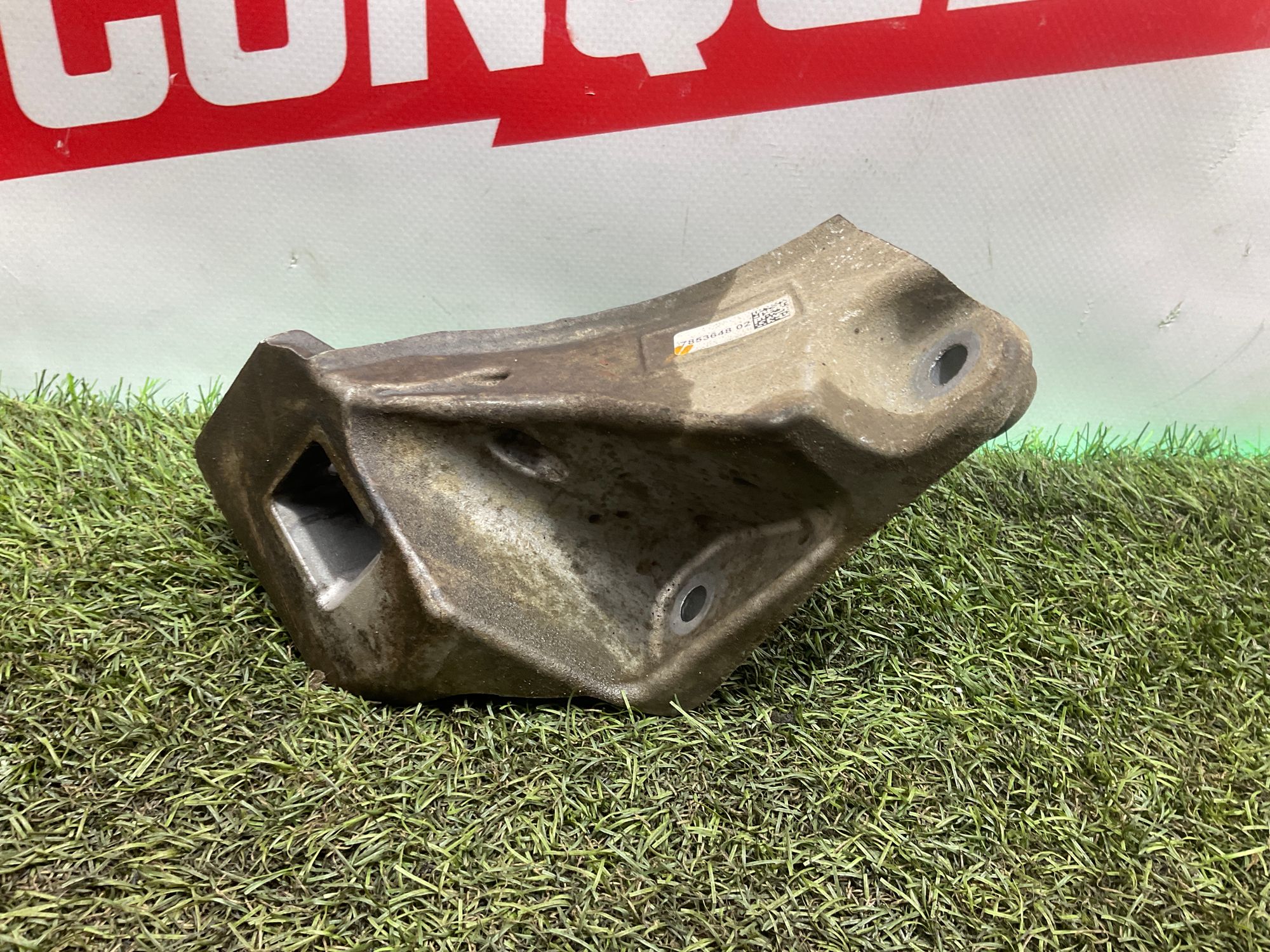 Кронштейн двигателя правый BMW M5, F90 рестайлинг 2024, 10000 рублей, Москва