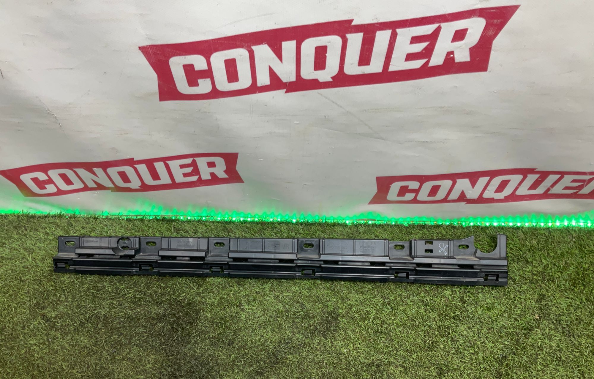 Кронштейн порога передний правый BMW 6 F06, 500 рублей, Москва