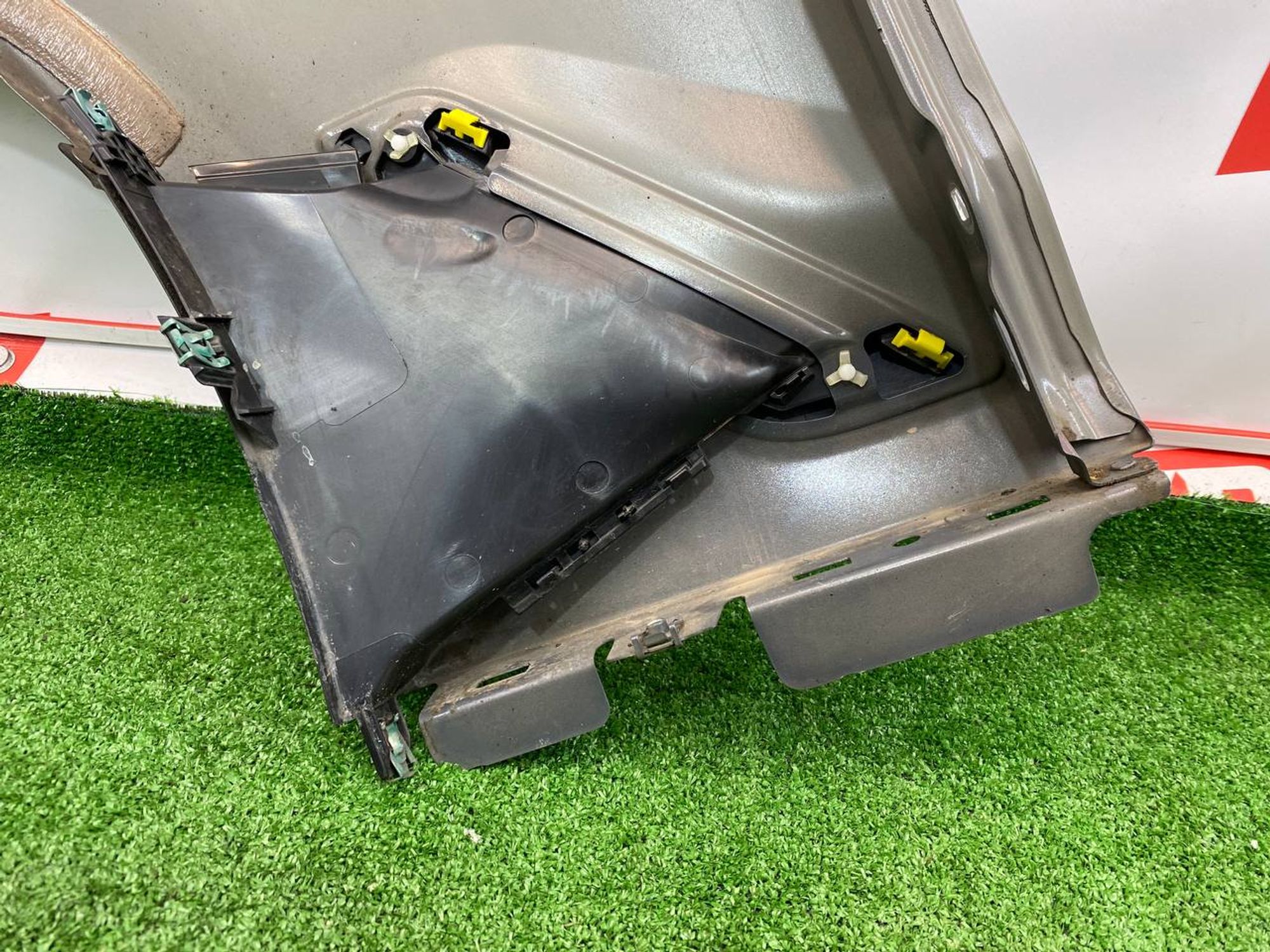 https://ycs.partsauto.market/partsauto-images/thmbs/userImages/h353NjtZg3VDP19b5HMt7LlpbQ93/part/5080315b-1937-449a-bb72-55ec943411ea_1745420060638.jpg