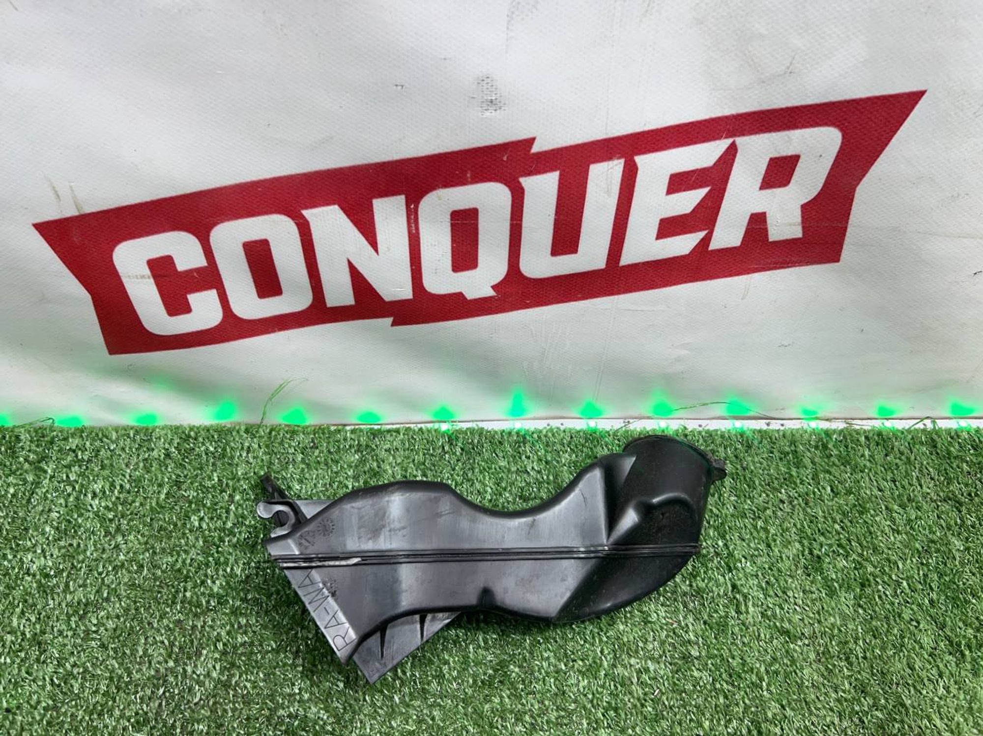 https://ycs.partsauto.market/partsauto-images/thmbs/userImages/h353NjtZg3VDP19b5HMt7LlpbQ93/part/508ab338-35e4-4854-a032-8c81baffe8b7_1731759441948.jpg
