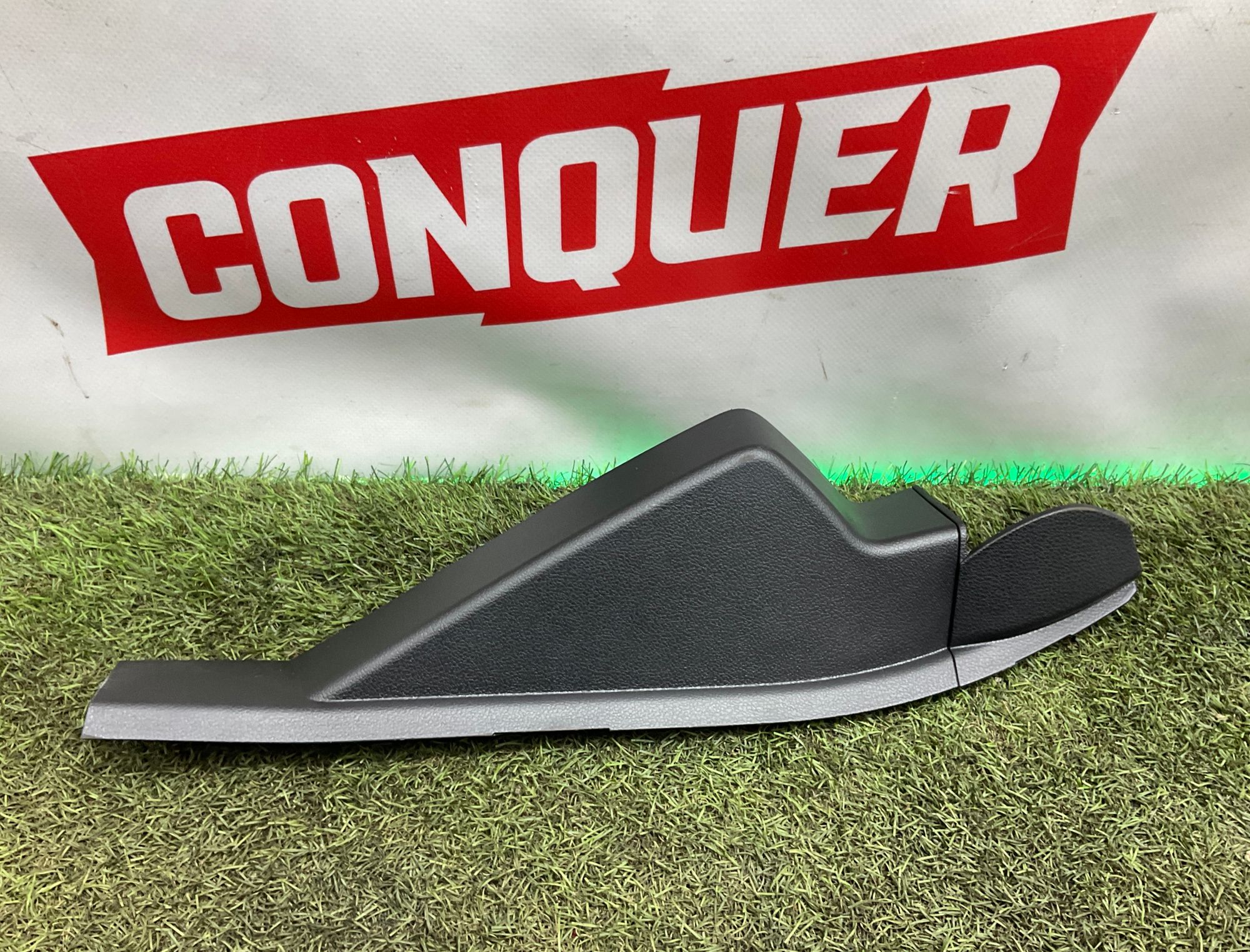 Накладка торпедо правая Toyota Land Cruiser 300 (2021—2023) 2024, 2500 рублей, Москва