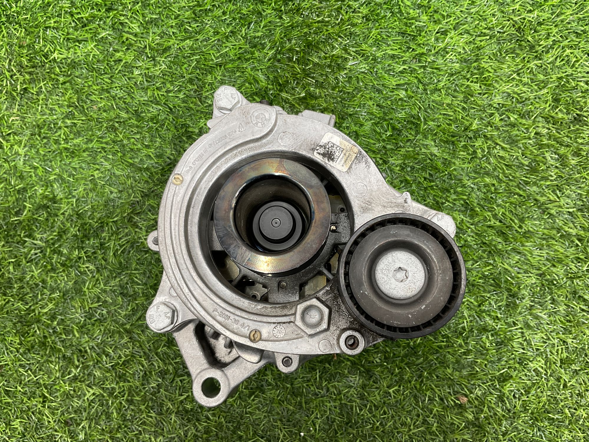 https://ycs.partsauto.market/partsauto-images/thmbs/userImages/h353NjtZg3VDP19b5HMt7LlpbQ93/part/50be8cb7-5237-4f2b-b1c8-3171fb7726e5_1737030318244.jpg