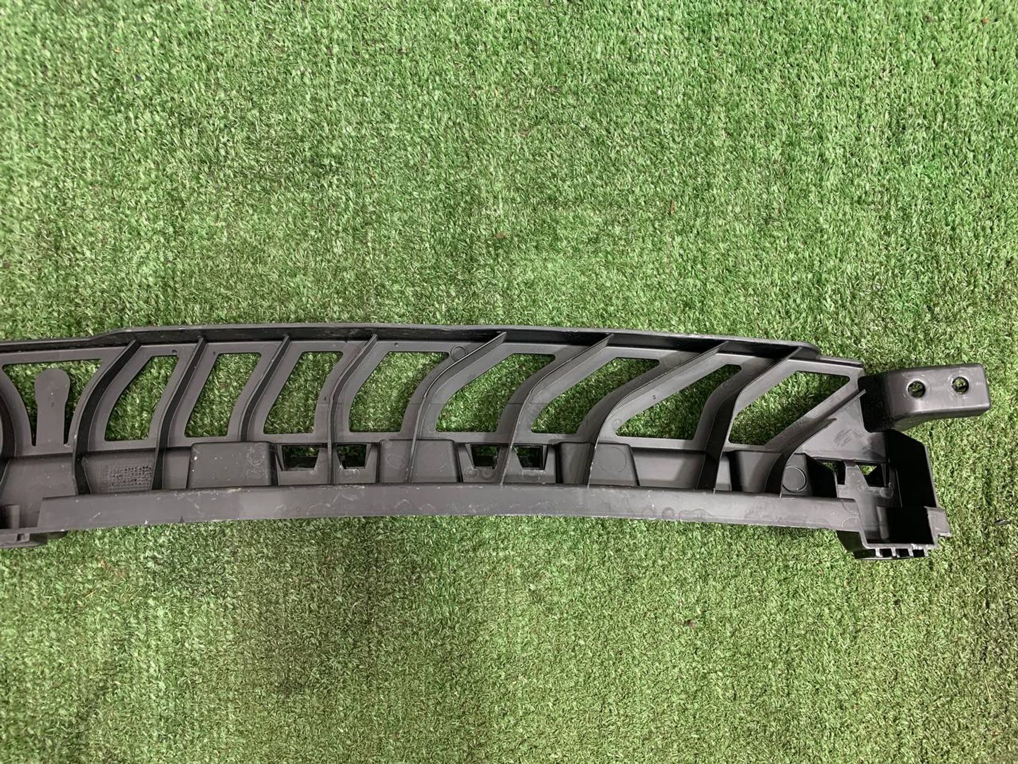 https://ycs.partsauto.market/partsauto-images/thmbs/userImages/h353NjtZg3VDP19b5HMt7LlpbQ93/part/50ca7f87-ad45-4c7c-89d2-676a31799cb7_1732291078275.jpg