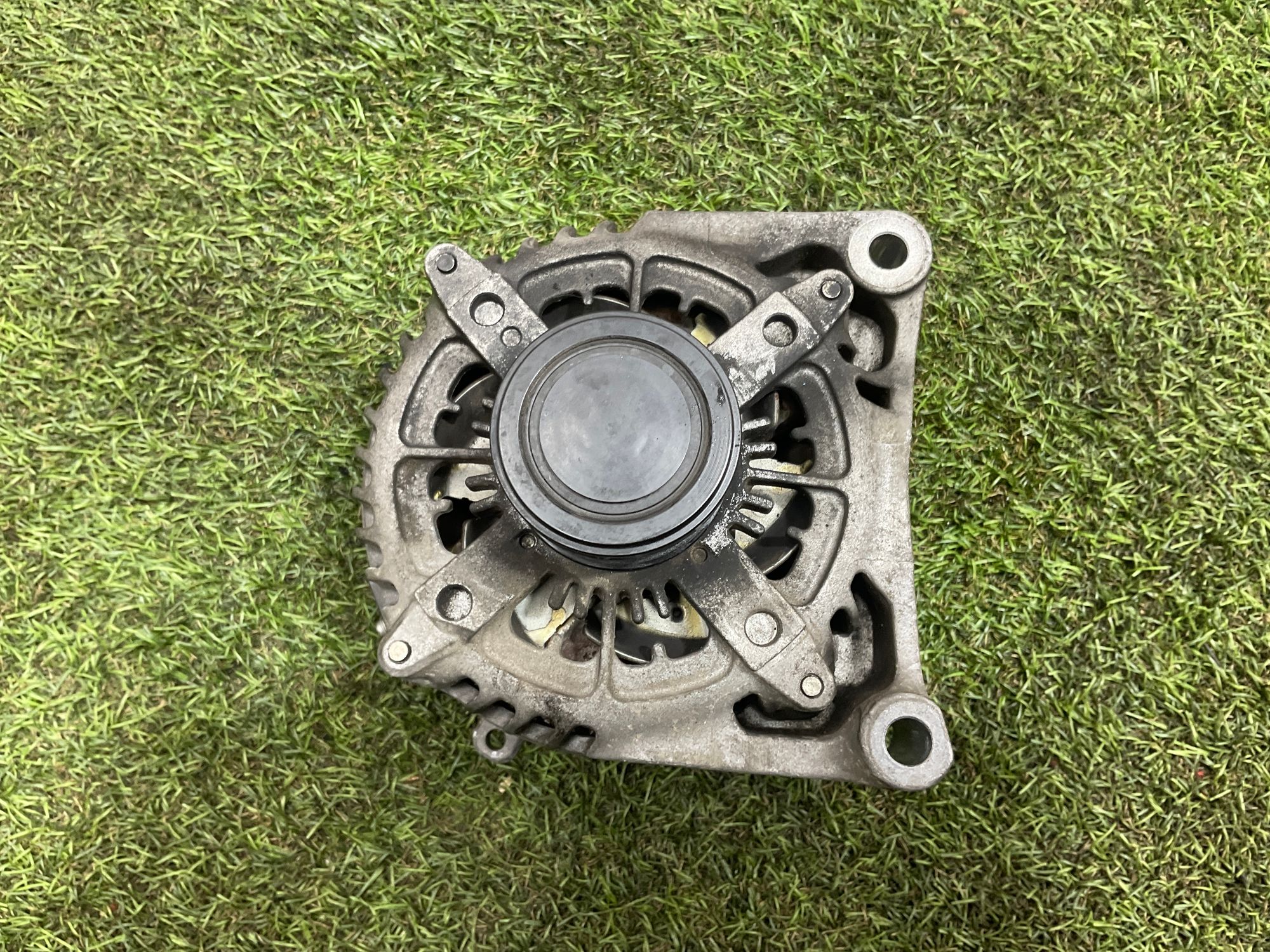 Генератор BMW 5 серия, F10/F11/F07 рестайлинг N20B20, 6000 рублей, Москва