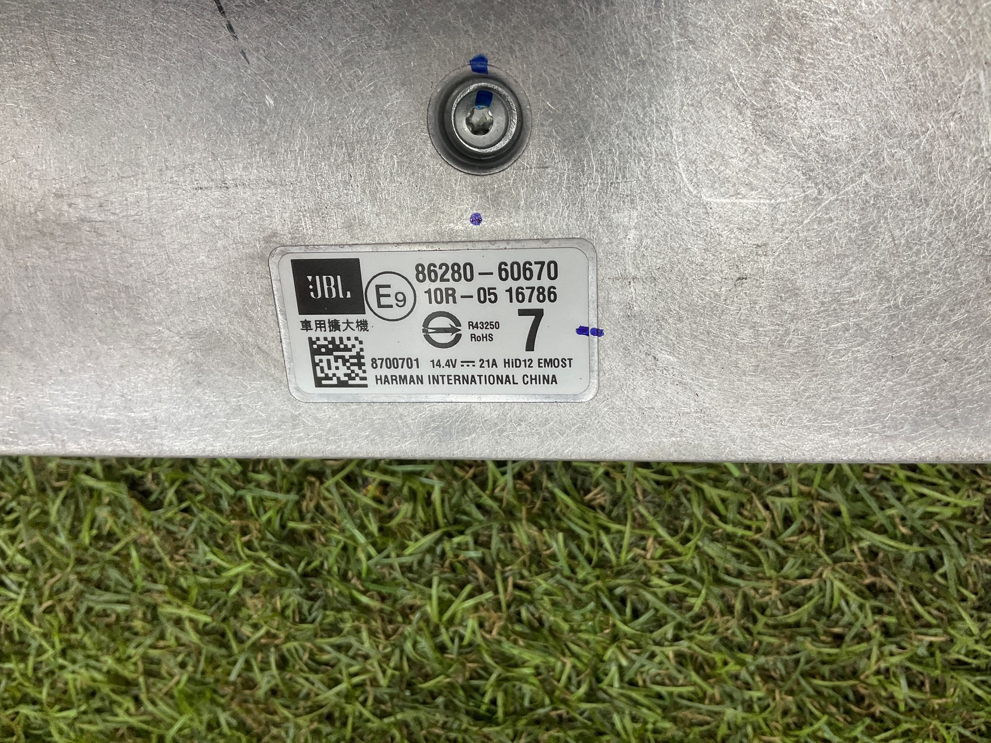 https://ycs.partsauto.market/partsauto-images/thmbs/userImages/h353NjtZg3VDP19b5HMt7LlpbQ93/part/50e94a36-a861-4994-b7e2-aedd316bd160_1779804459968.jpg