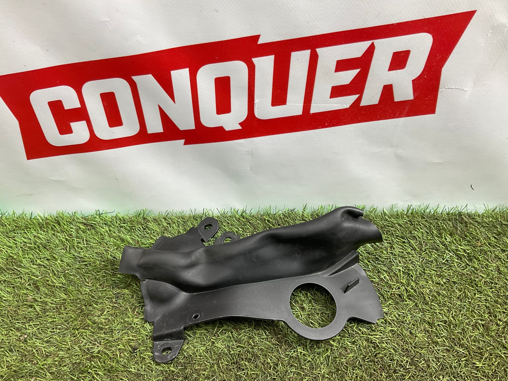 Пластик подкапотный правый BMW M8, F91/F92/F93 2019, 1000 рублей, Москва