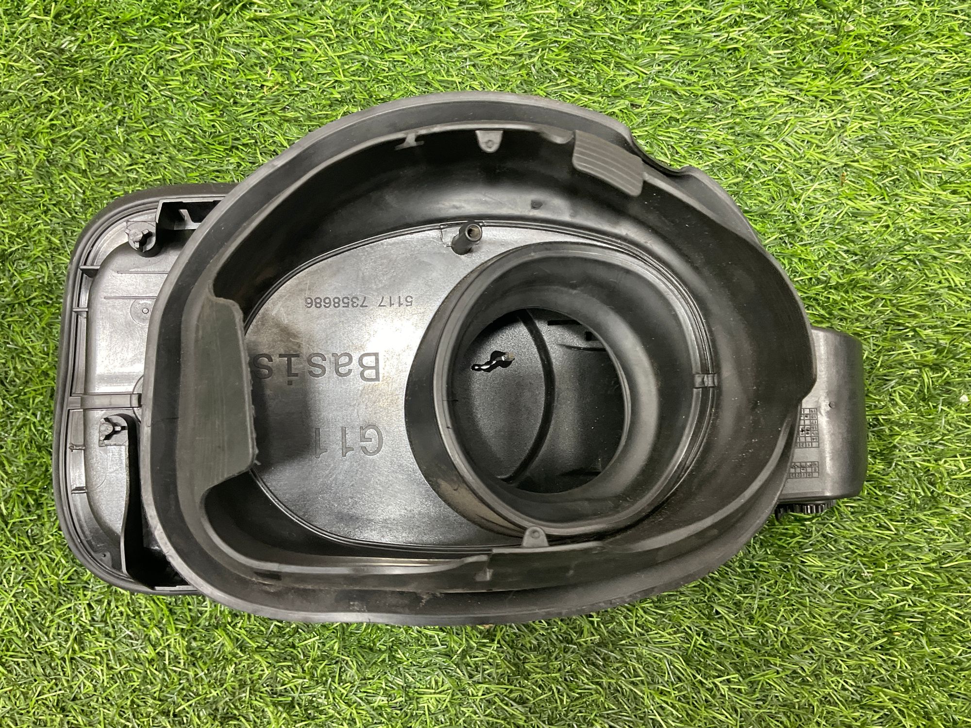 https://ycs.partsauto.market/partsauto-images/thmbs/userImages/h353NjtZg3VDP19b5HMt7LlpbQ93/part/513e1010-6f98-4e93-b54c-6a135dc1569b_1736953004563.jpg