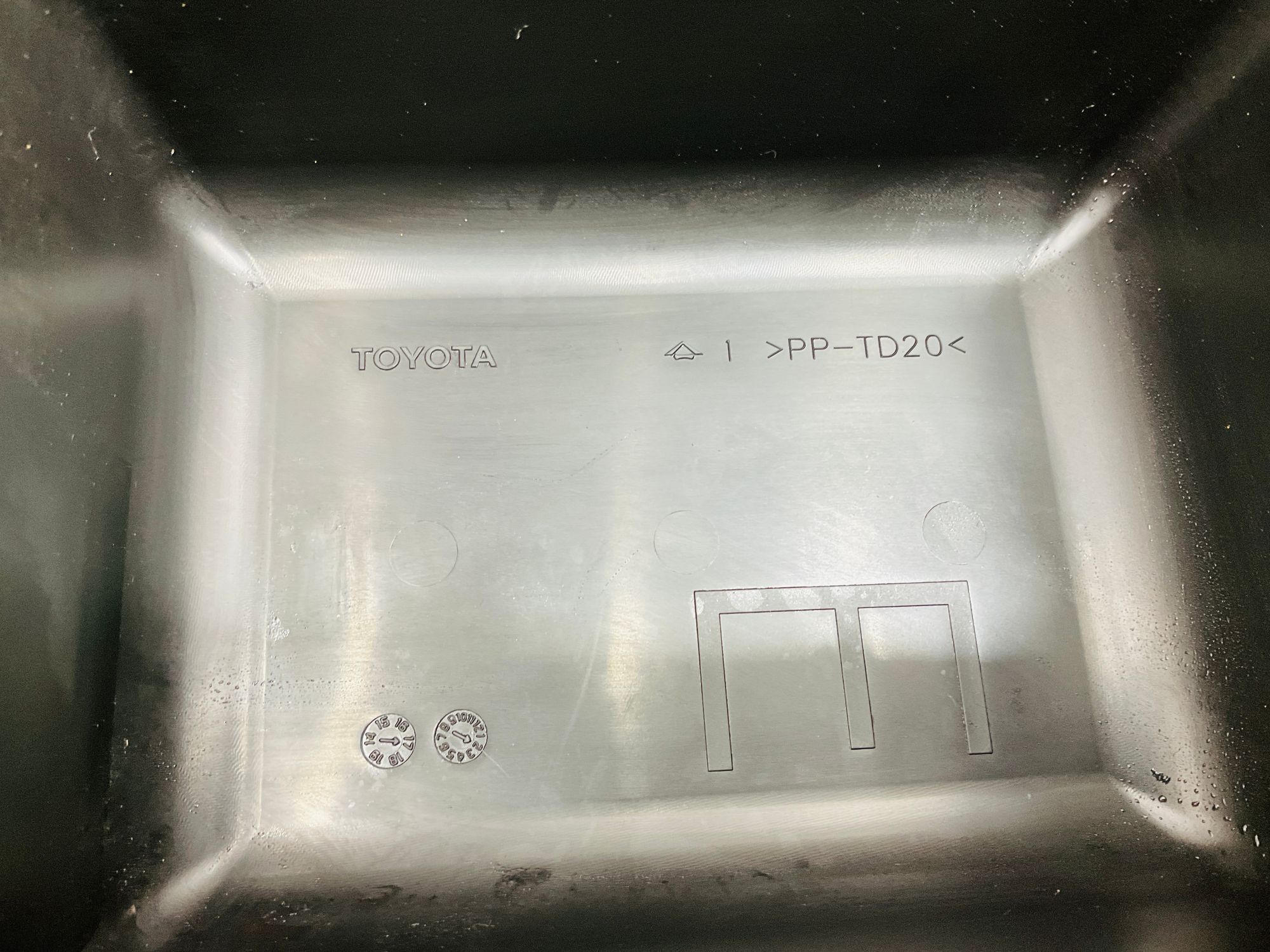 https://ycs.partsauto.market/partsauto-images/thmbs/userImages/h353NjtZg3VDP19b5HMt7LlpbQ93/part/51e6fd63-9af9-4123-ad42-c13ad00bcf35_1780054599340.jpg