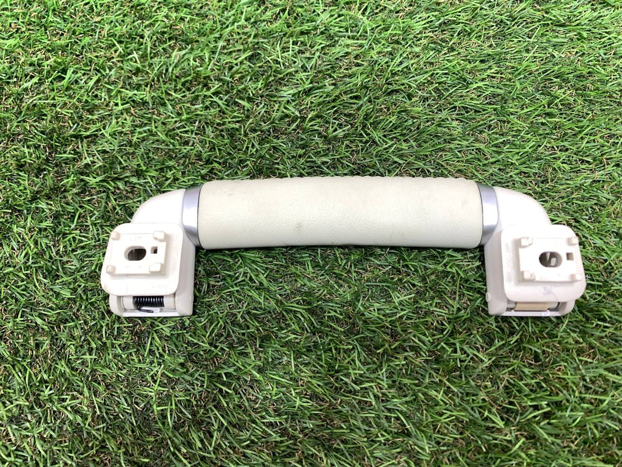 https://ycs.partsauto.market/partsauto-images/thmbs/userImages/h353NjtZg3VDP19b5HMt7LlpbQ93/part/51eab6b0-53d2-449d-8fb2-ee00f46bf3cc_1713795120029.jpg