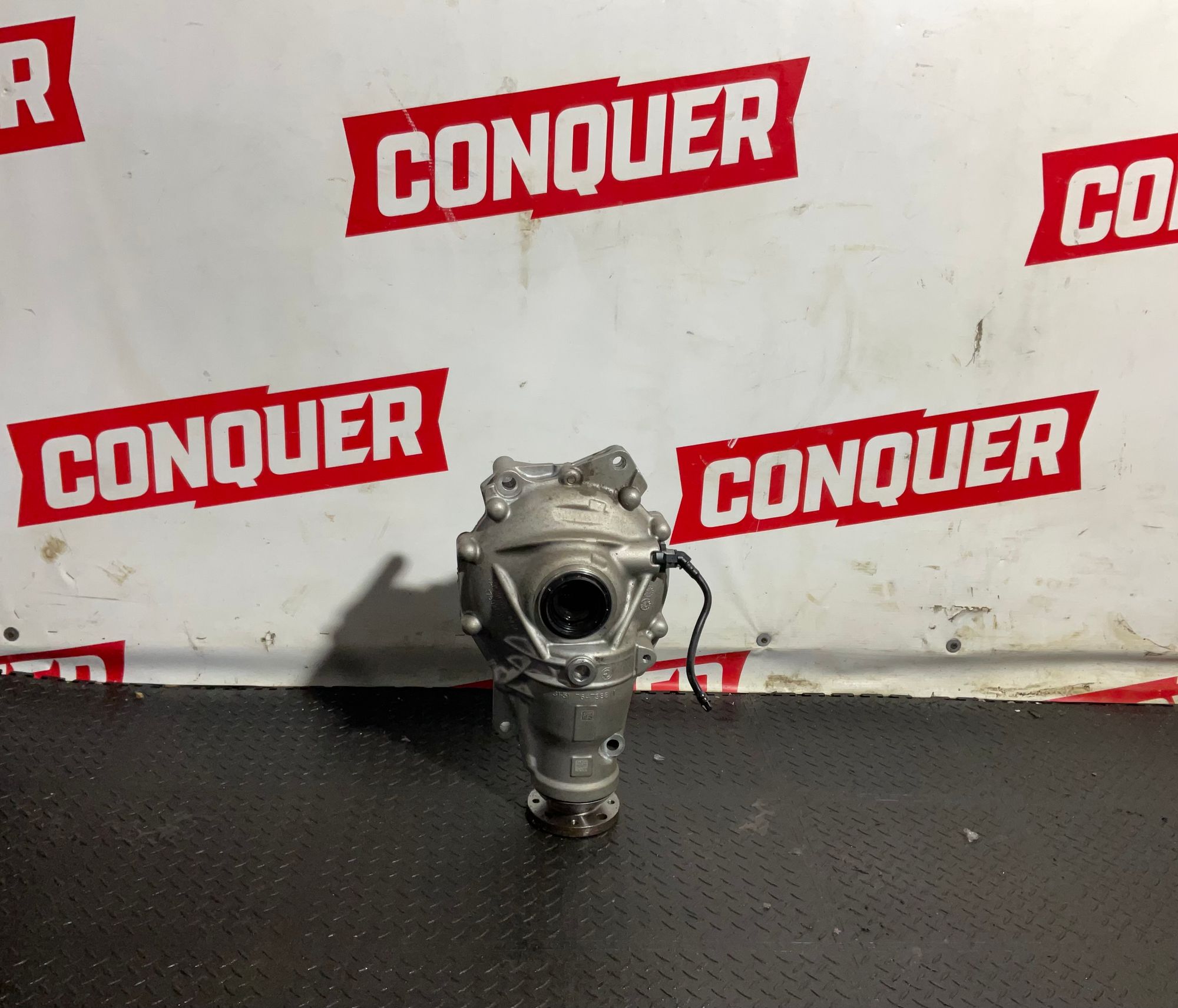 https://ycs.partsauto.market/partsauto-images/thmbs/userImages/h353NjtZg3VDP19b5HMt7LlpbQ93/part/51fa11f8-d4e6-482a-a1d4-9be81ed799c6_1733756714243.jpg
