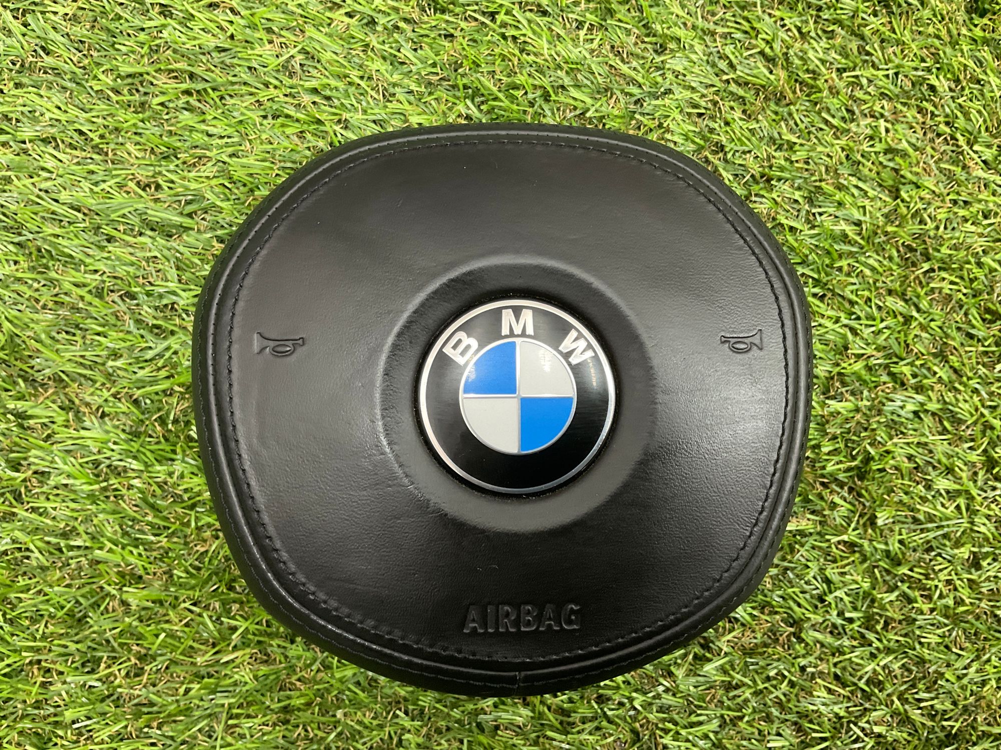 https://ycs.partsauto.market/partsauto-images/thmbs/userImages/h353NjtZg3VDP19b5HMt7LlpbQ93/part/51fdc3db-f256-49ac-83bb-2965117423b8_1747927378241.jpg
