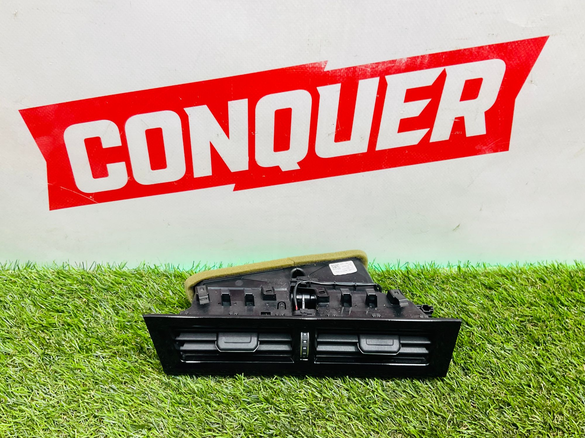 https://ycs.partsauto.market/partsauto-images/thmbs/userImages/h353NjtZg3VDP19b5HMt7LlpbQ93/part/51fe38dc-91a1-4676-96fd-ccb752afb623_1785851040307.jpg