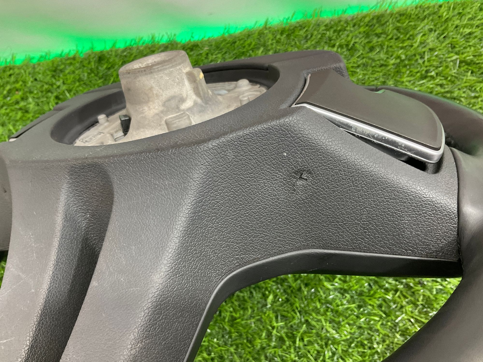 https://ycs.partsauto.market/partsauto-images/thmbs/userImages/h353NjtZg3VDP19b5HMt7LlpbQ93/part/5215d1a6-5709-461d-9afc-40f5912b441a_1741686580019.jpg