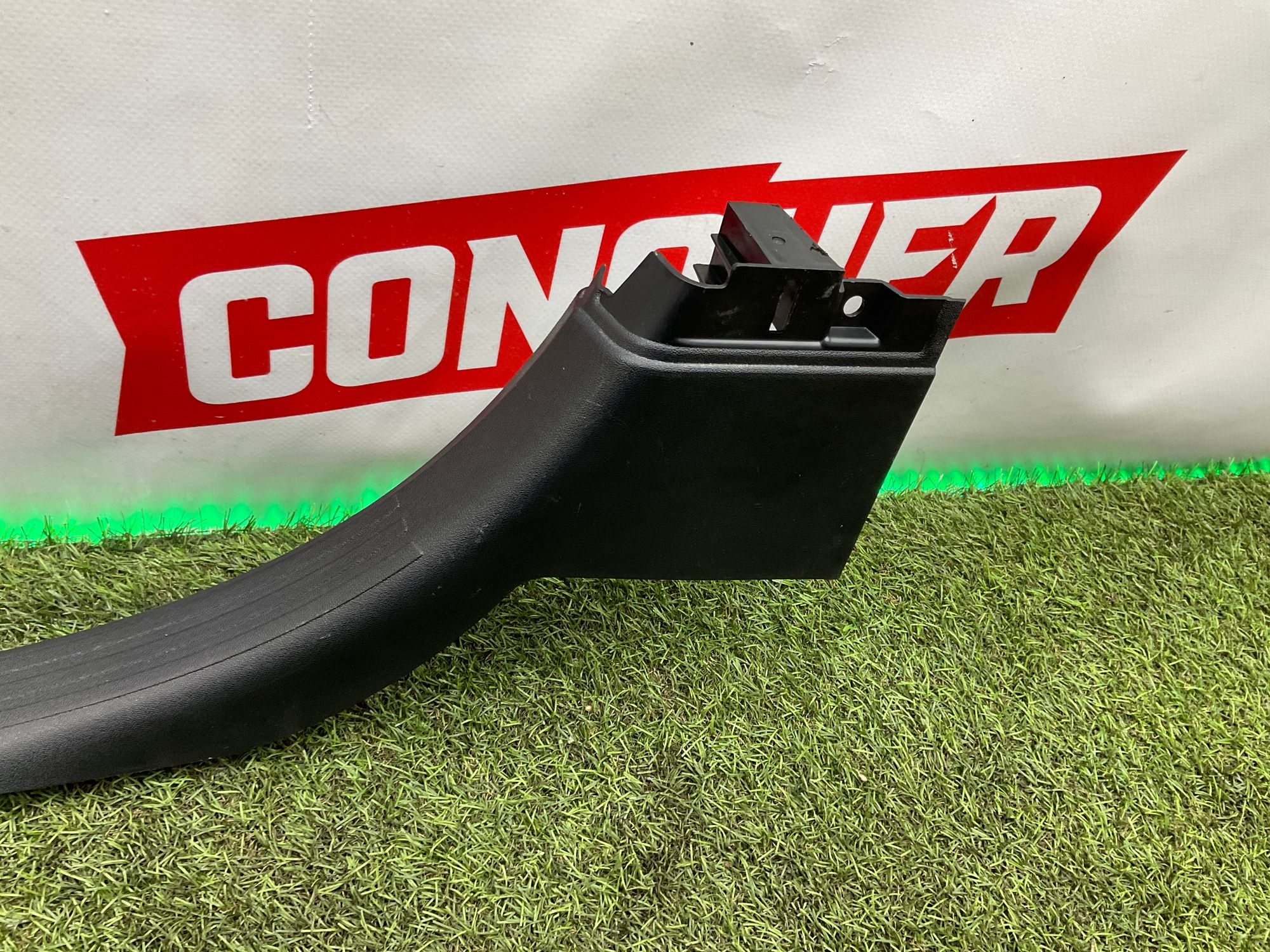 Накладка порога салона передняя правая Land Rover Defender II L663 2022, 9000 рублей, Москва