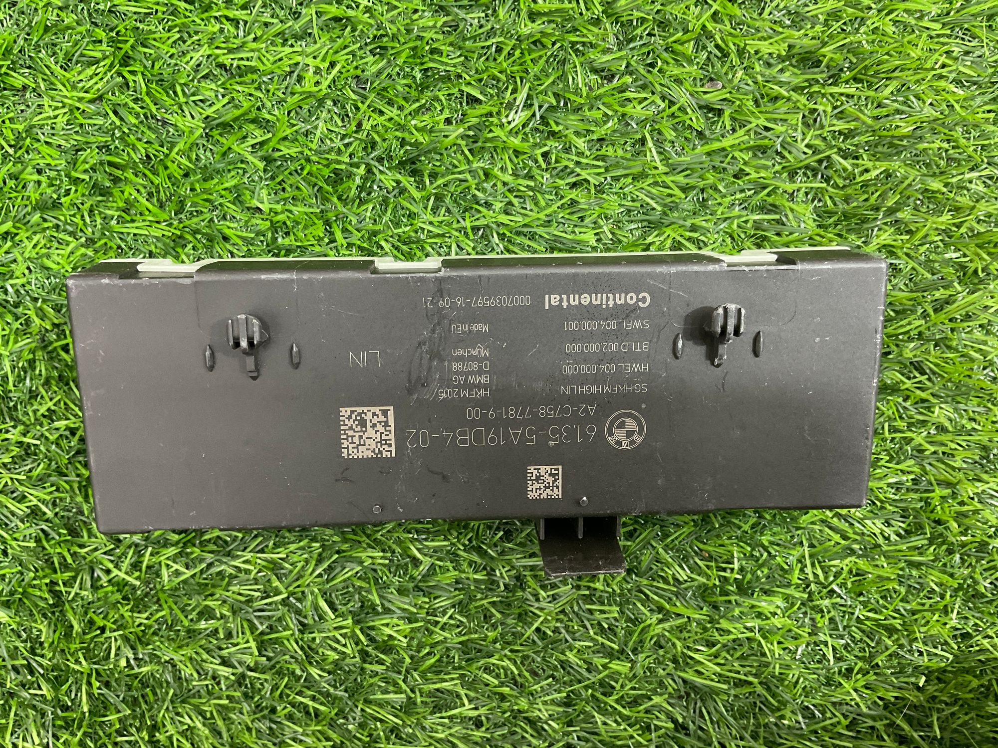 https://ycs.partsauto.market/partsauto-images/thmbs/userImages/h353NjtZg3VDP19b5HMt7LlpbQ93/part/5279480f-ae64-46f8-a8b3-d43aea0ad12e_1734442753052.jpg