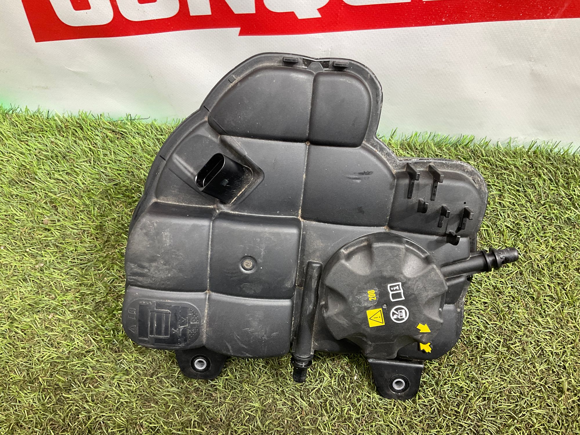 Бачок расширительный BMW M8, F91/F92/F93 2019, 7000 рублей, Москва