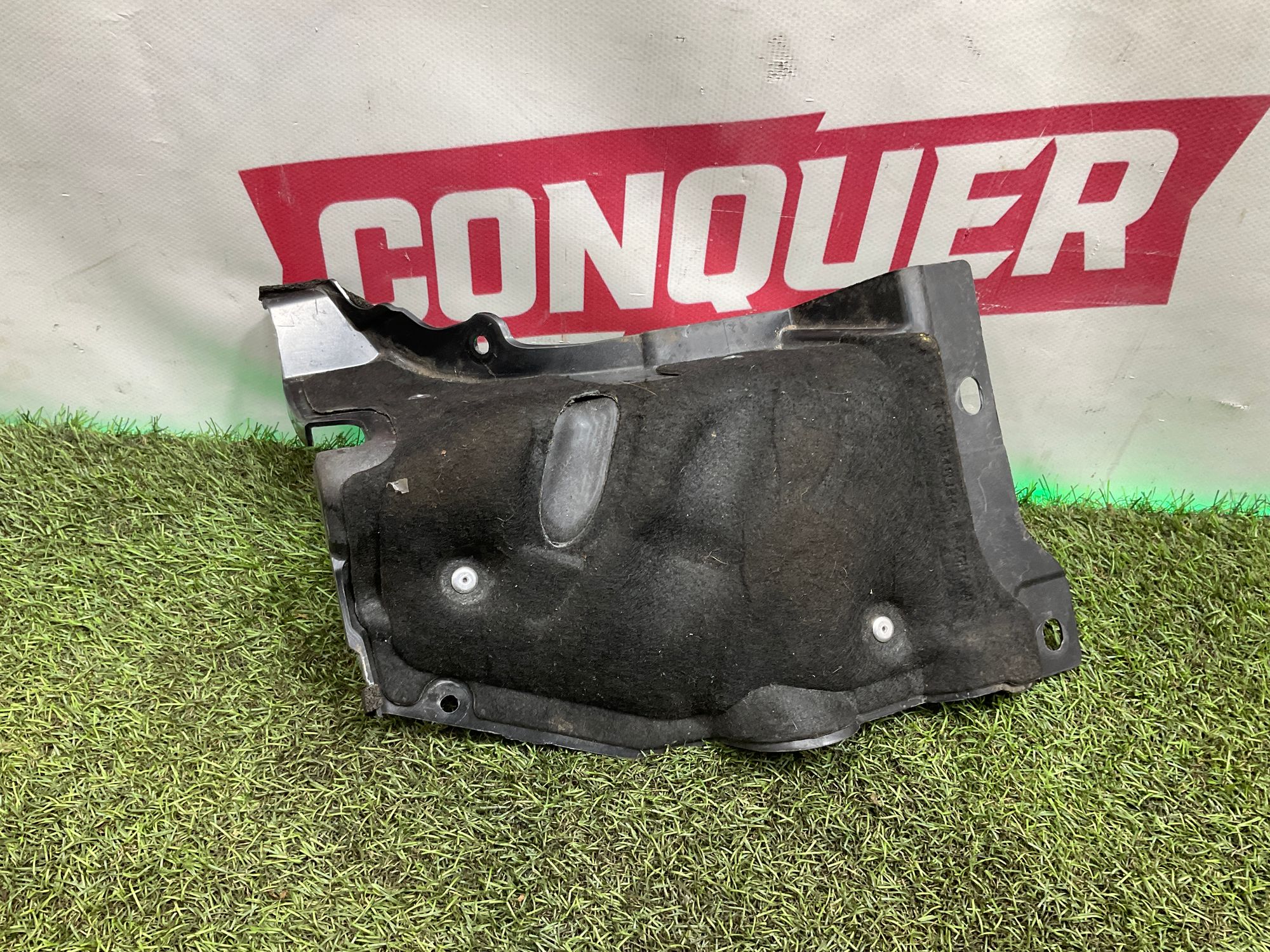 Шумоизоляция двигателя левая Land Rover Defender II L663 2022, 3000 рублей, Москва