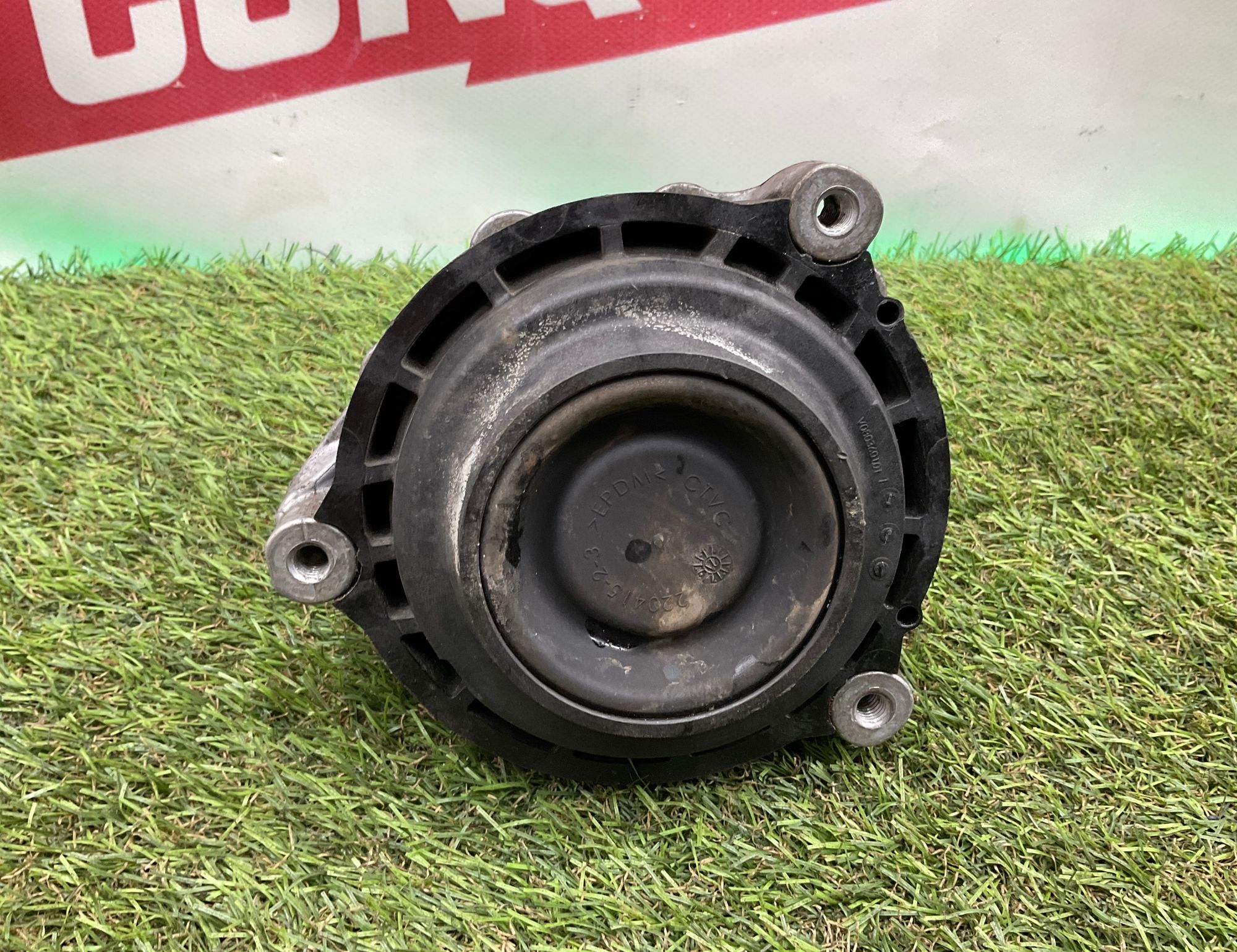 https://ycs.partsauto.market/partsauto-images/thmbs/userImages/h353NjtZg3VDP19b5HMt7LlpbQ93/part/5475086f-4640-4696-862c-b9e5688c8ff3_1749114854107.jpg