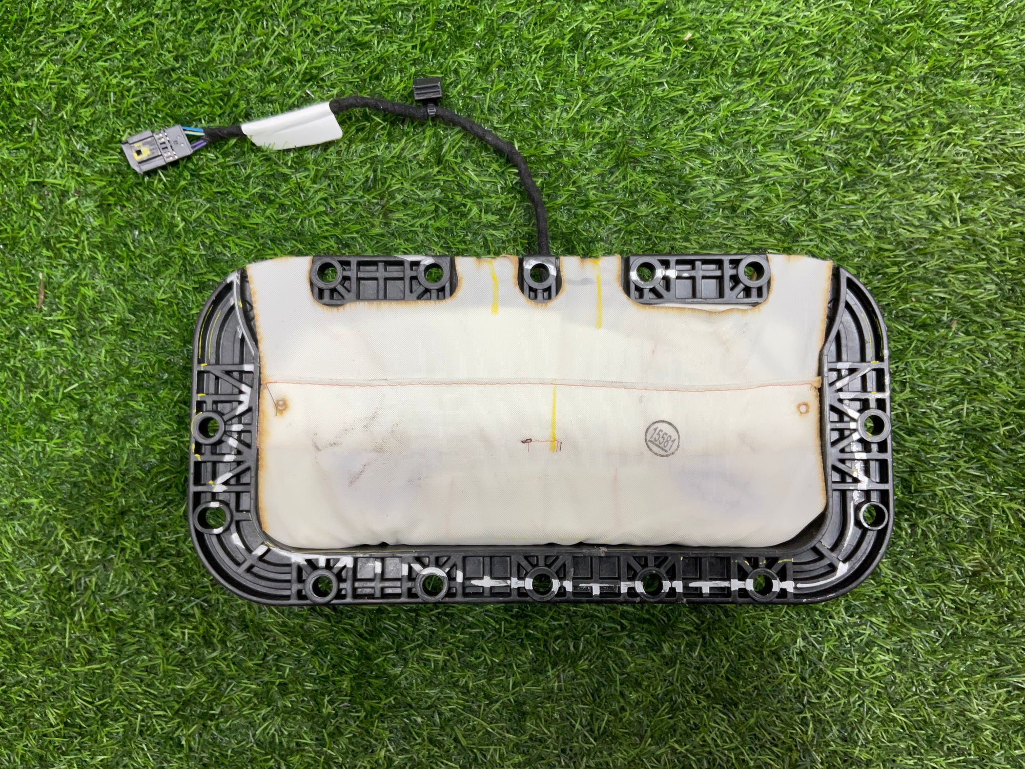 https://ycs.partsauto.market/partsauto-images/thmbs/userImages/h353NjtZg3VDP19b5HMt7LlpbQ93/part/54d713e8-f7ab-44b4-9a02-57bfd6c1d097_1734077967031.jpg