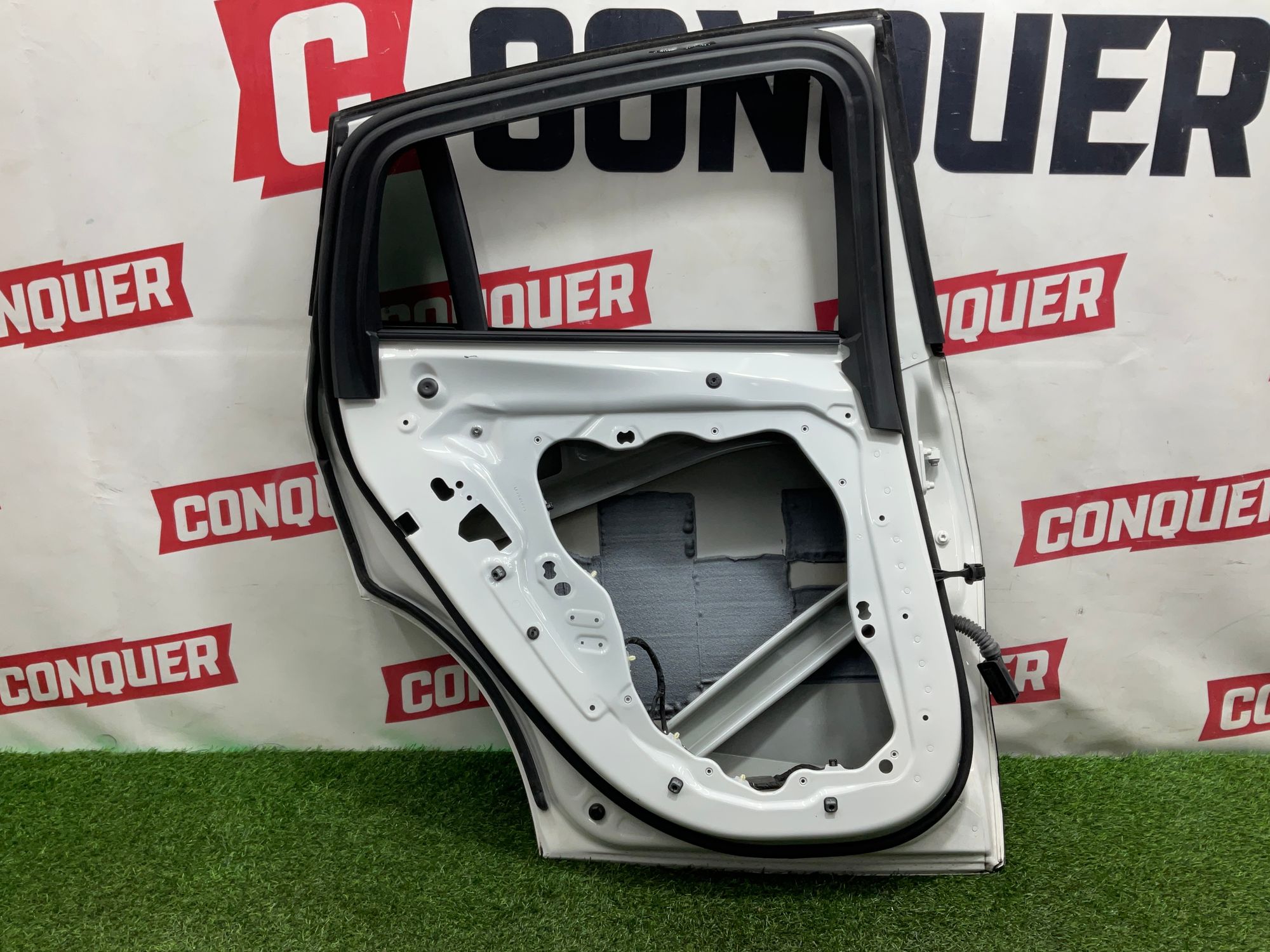 https://ycs.partsauto.market/partsauto-images/thmbs/userImages/h353NjtZg3VDP19b5HMt7LlpbQ93/part/54fca874-bcc9-4dd0-afd0-c7a7014825b4_1737125206105.jpg