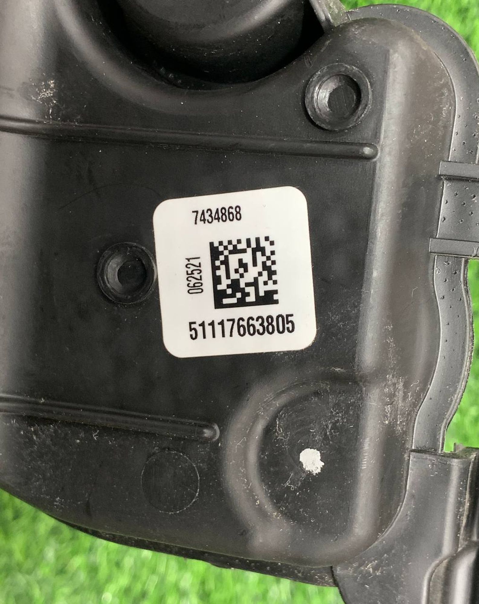 https://ycs.partsauto.market/partsauto-images/thmbs/userImages/h353NjtZg3VDP19b5HMt7LlpbQ93/part/5532d249-fd36-476c-b153-b4d9dee20dd7_1732869390994.jpg