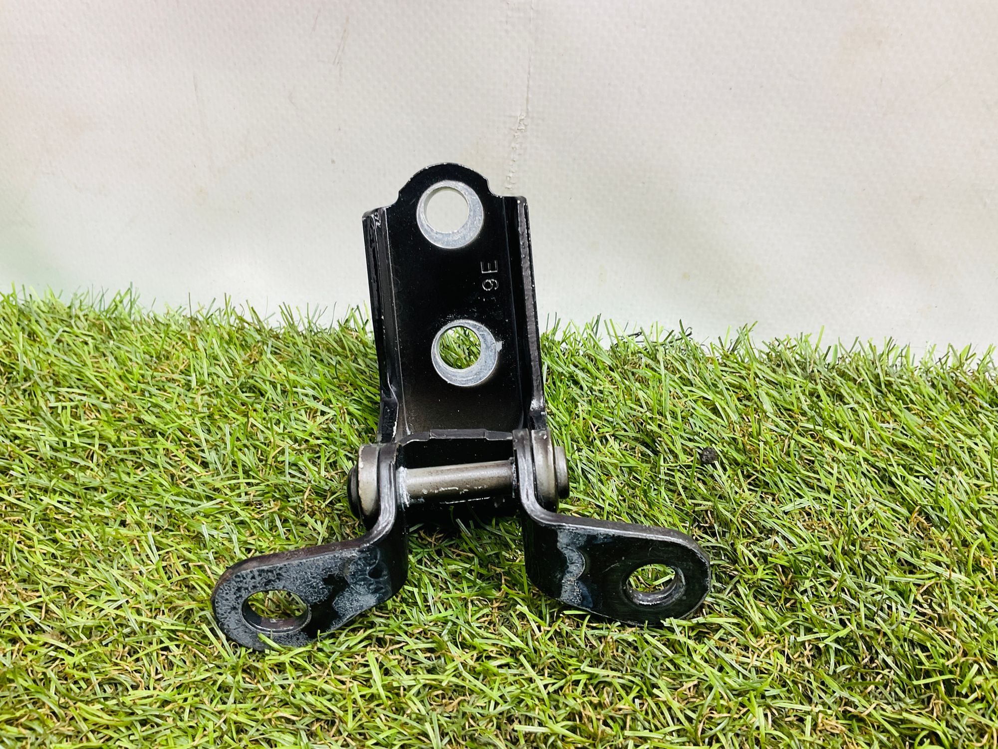 https://ycs.partsauto.market/partsauto-images/thmbs/userImages/h353NjtZg3VDP19b5HMt7LlpbQ93/part/56794014-f1c0-4df7-9e23-c93dd9e4c00a_1779804174796.jpg