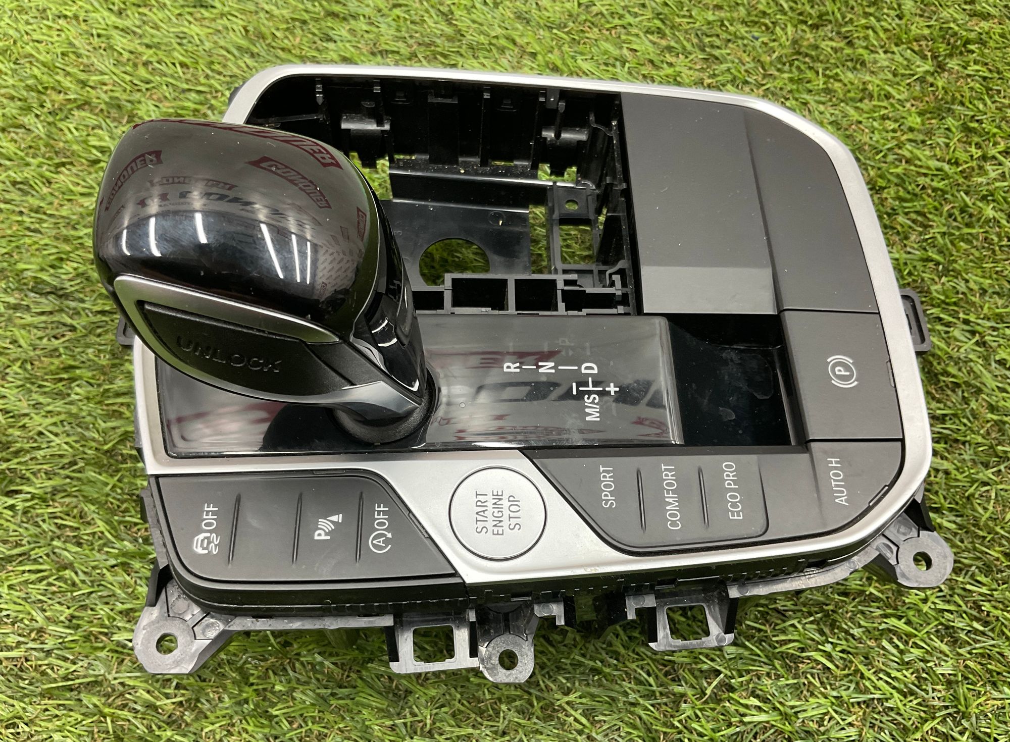 https://ycs.partsauto.market/partsauto-images/thmbs/userImages/h353NjtZg3VDP19b5HMt7LlpbQ93/part/56b9c60c-9c68-4d81-a1ef-e3bcac0bf135_1748607600780.jpg