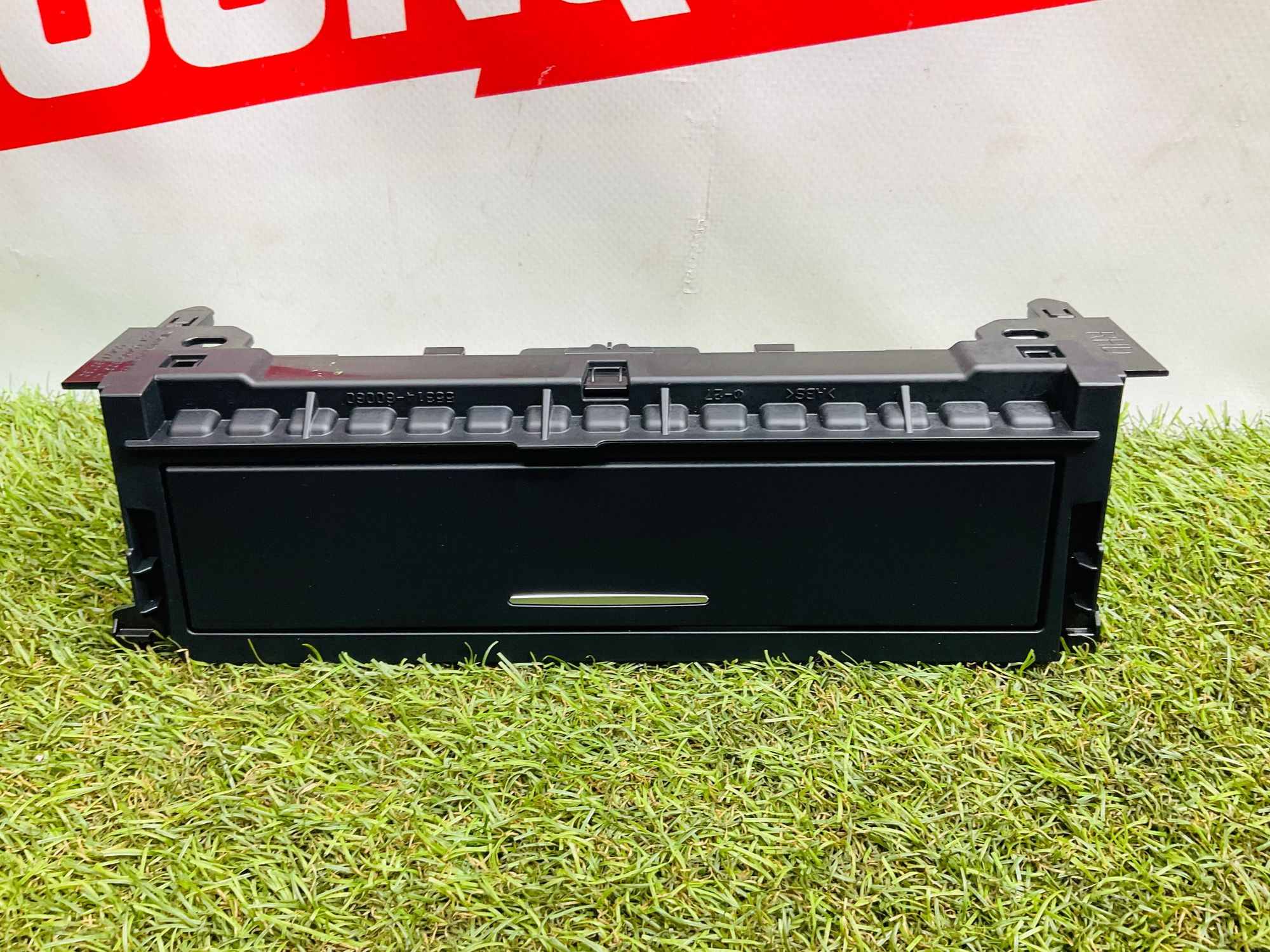 https://ycs.partsauto.market/partsauto-images/thmbs/userImages/h353NjtZg3VDP19b5HMt7LlpbQ93/part/56bcd399-87e3-444e-89eb-7fc67abf3ab5_1780055419205.jpg