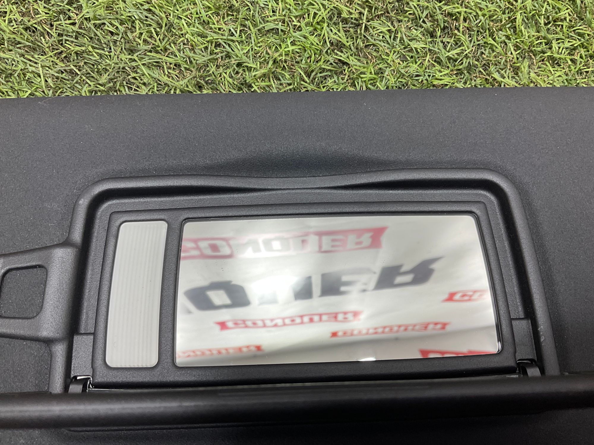 Козырек солнцезащитный левый Land Rover Defender II  L663 2022, 6000 рублей, Москва