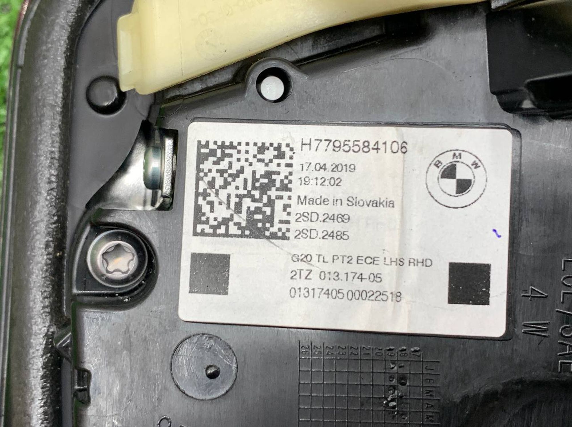 https://ycs.partsauto.market/partsauto-images/thmbs/userImages/h353NjtZg3VDP19b5HMt7LlpbQ93/part/5737729c-6fc5-41da-83df-5f5037b346d5_1719828210606.jpg