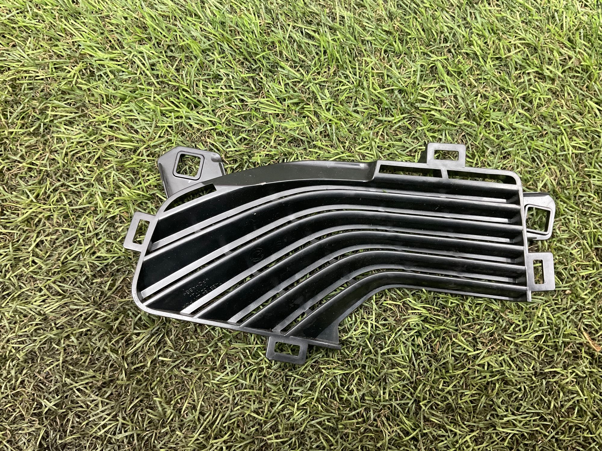 Направляющая шторки багажника правая BMW X5 G05, 500 рублей, Москва