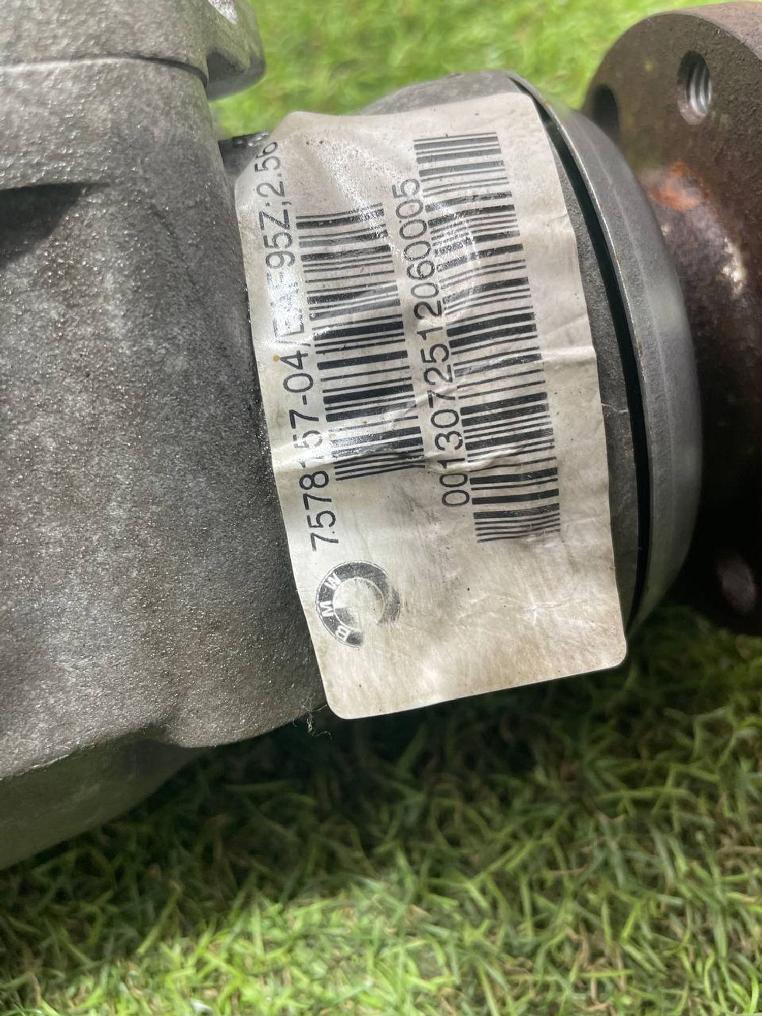 https://ycs.partsauto.market/partsauto-images/thmbs/userImages/h353NjtZg3VDP19b5HMt7LlpbQ93/part/57fd23e4-5a3c-4920-8a83-289cba76c2ab_1710764275076.jpg