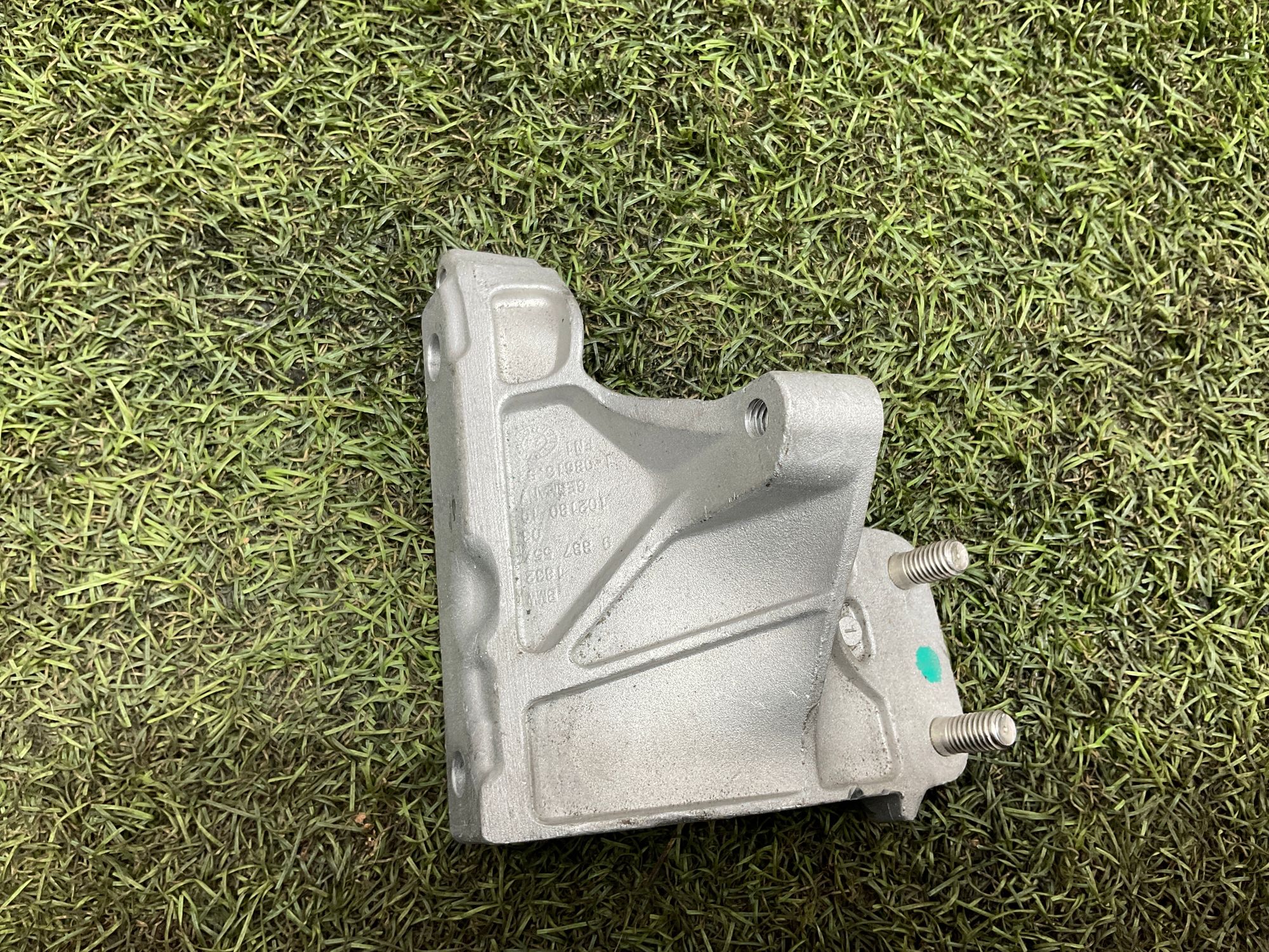 Кронштейн катализатора BMW X7, G07 рестайлинг, 2500 рублей, Москва