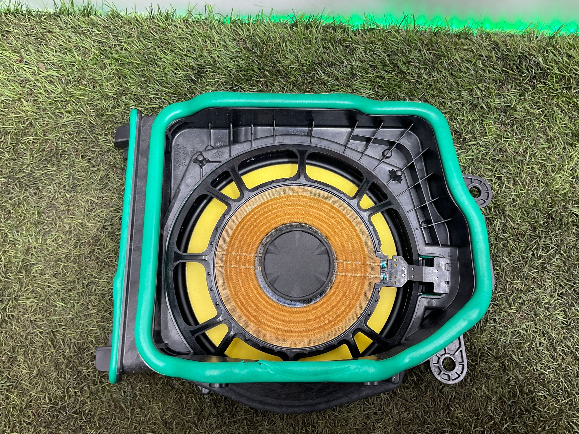 Сабвуфер BMW M8 F91/F92/F93 2019, 80000 рублей, Москва