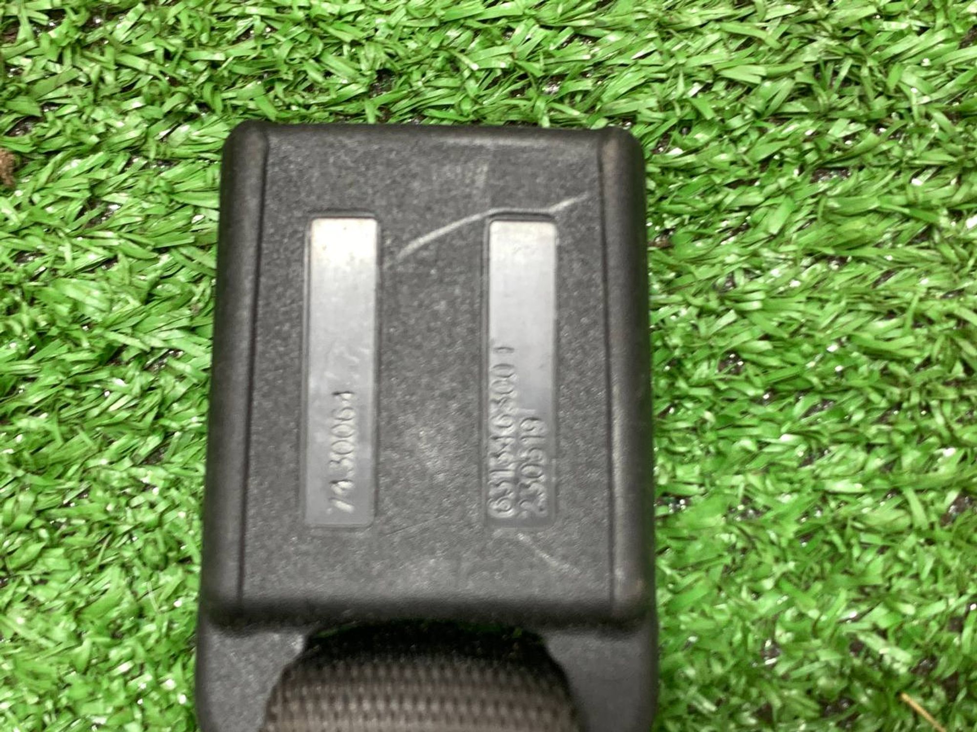 https://ycs.partsauto.market/partsauto-images/thmbs/userImages/h353NjtZg3VDP19b5HMt7LlpbQ93/part/593f5141-003f-4ff0-805a-c2fa86e3e1db_1719056724845.jpg