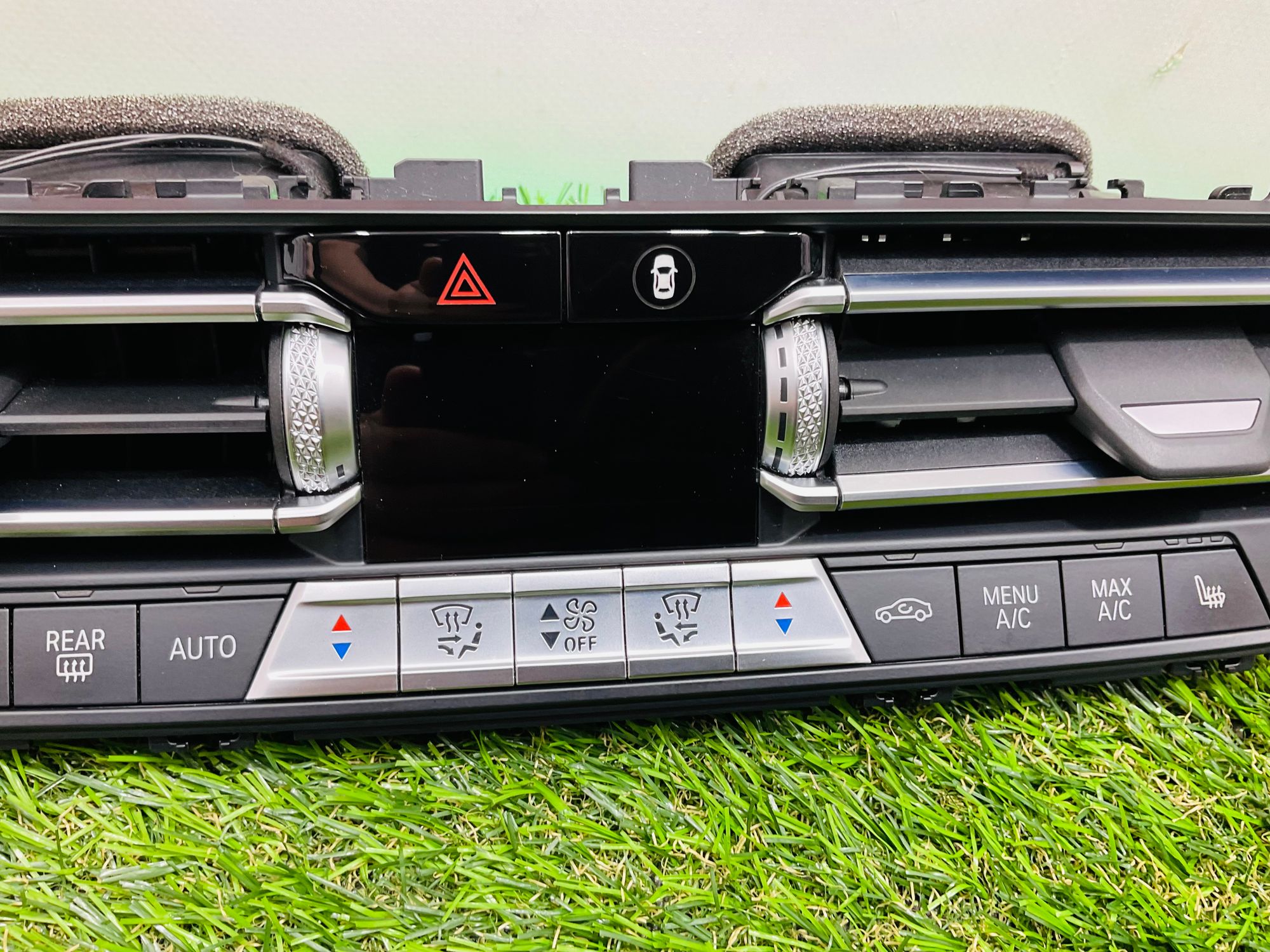 https://ycs.partsauto.market/partsauto-images/thmbs/userImages/h353NjtZg3VDP19b5HMt7LlpbQ93/part/597b7c5d-416f-4a2a-82aa-52d8afe0c488_1781534181415.jpg