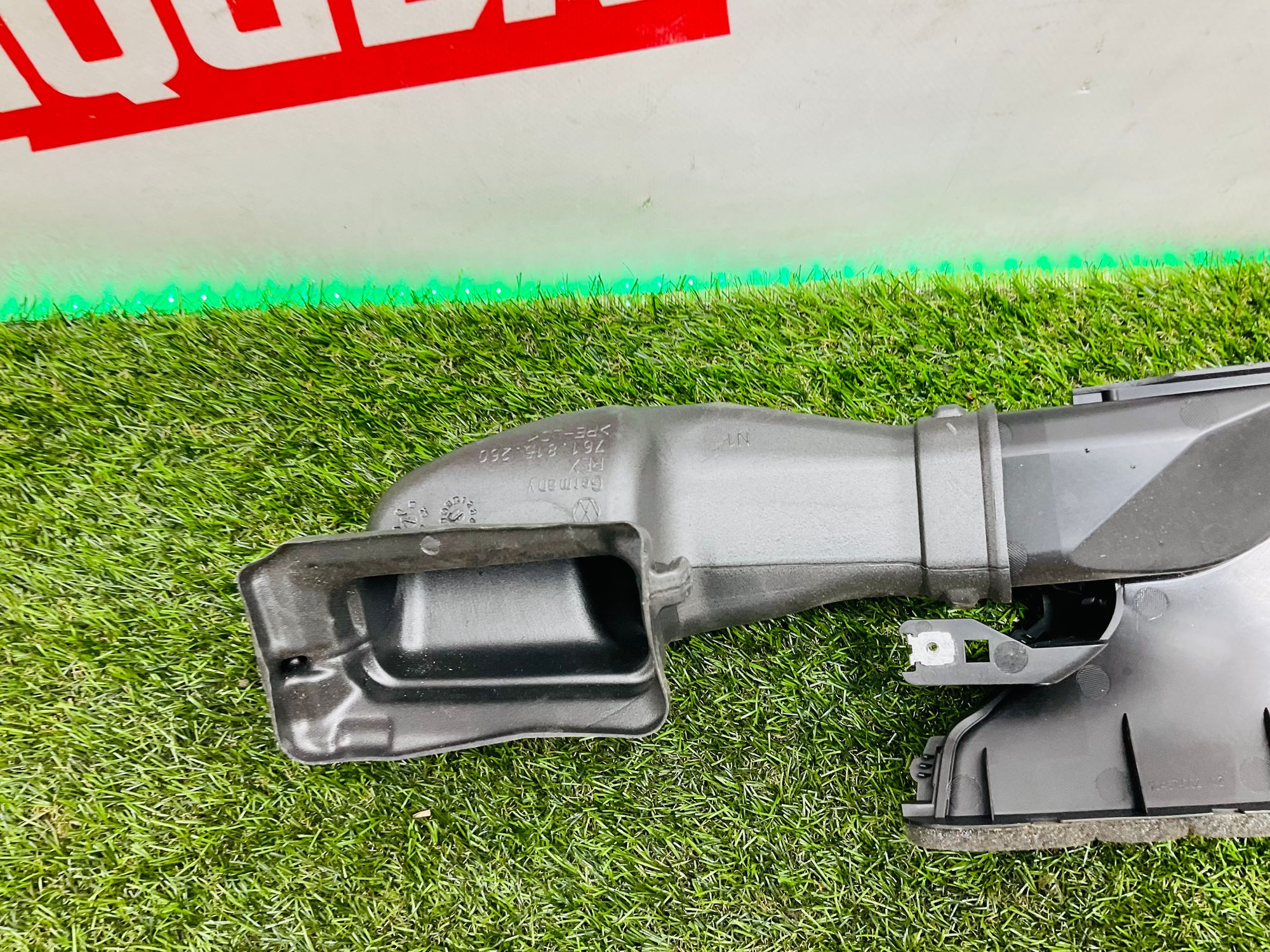 https://ycs.partsauto.market/partsauto-images/thmbs/userImages/h353NjtZg3VDP19b5HMt7LlpbQ93/part/59f60248-ec2d-4de6-8f06-d23c47beb649_1786542320237.jpg