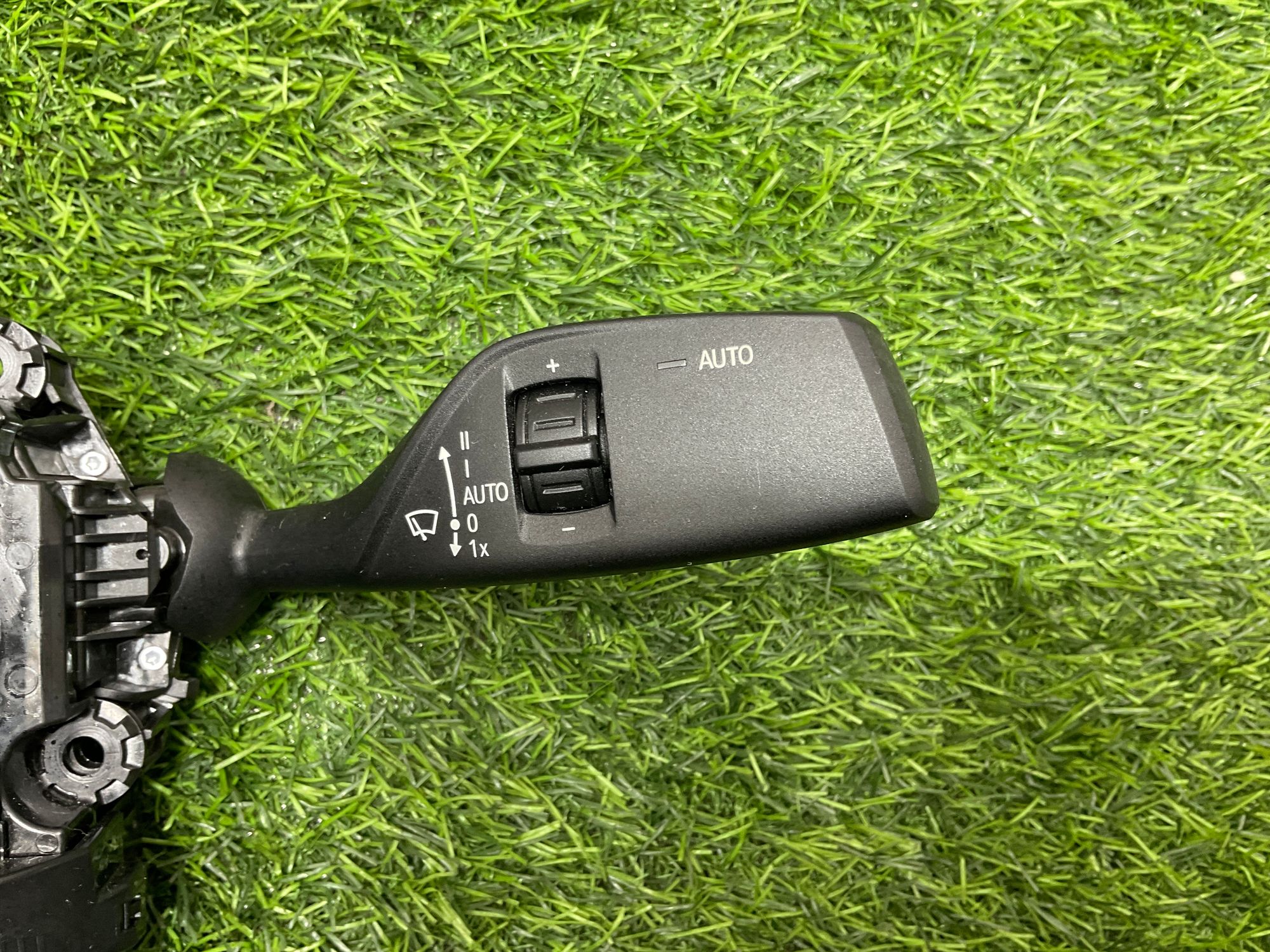 https://ycs.partsauto.market/partsauto-images/thmbs/userImages/h353NjtZg3VDP19b5HMt7LlpbQ93/part/59f937b2-6b4f-44dc-aab2-9122e2b8f46d_1735128890154.jpg