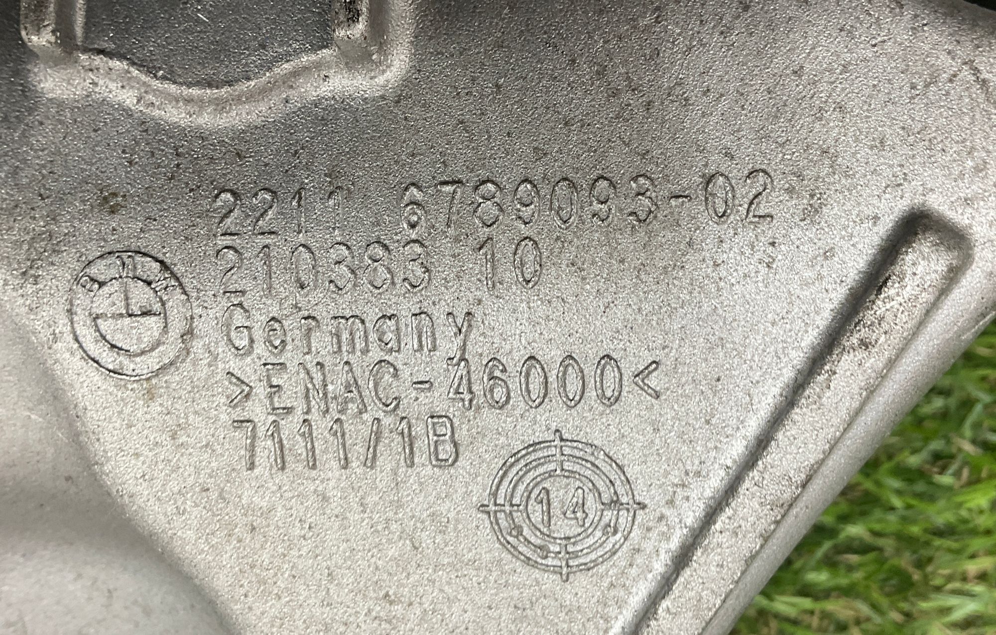 Кронштейн двигателя левый BMW 3 серия, F30/F31 N55, 1500 рублей, Москва