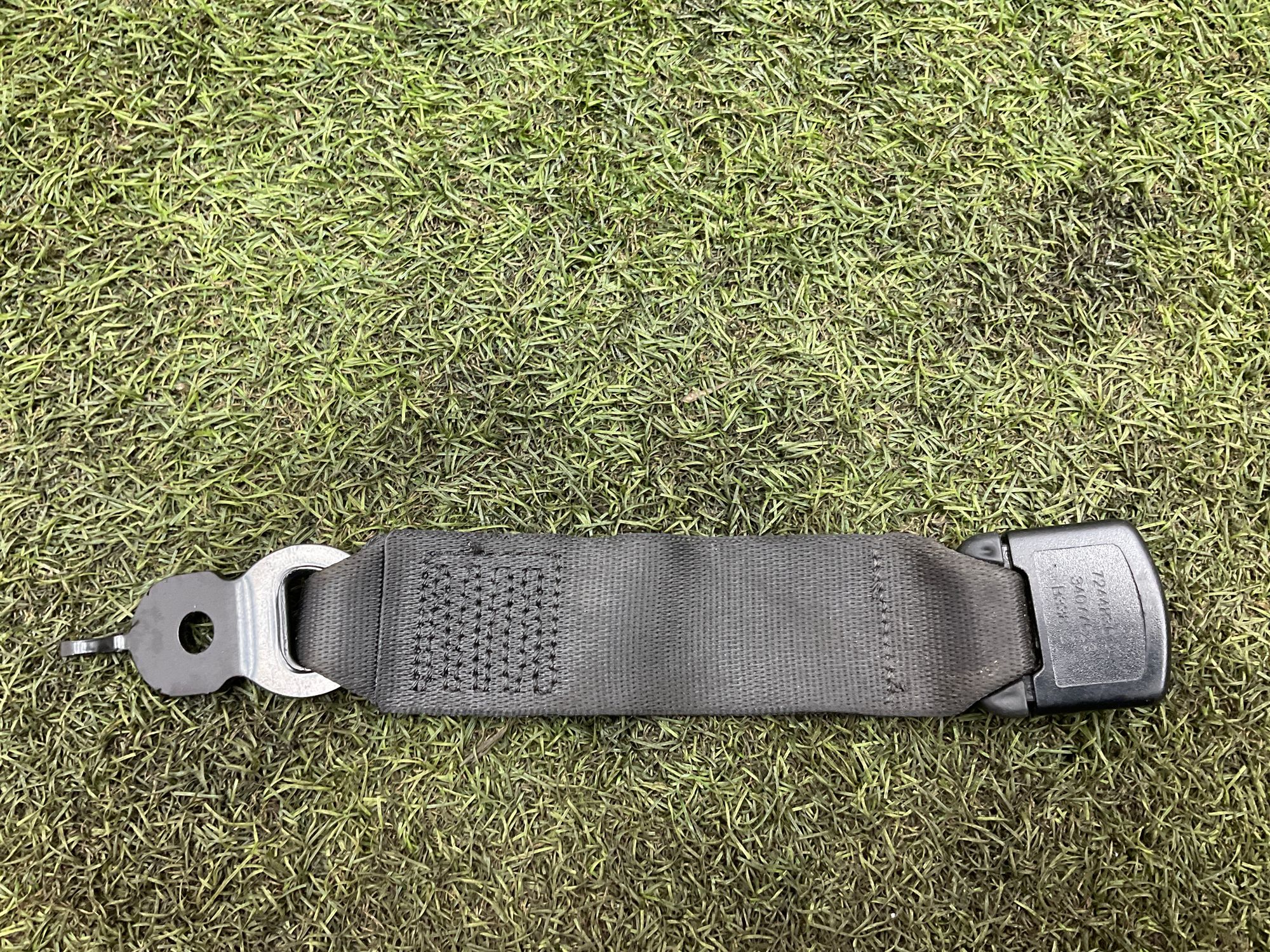 Замок ремня безопасности задний BMW 5 серия, F10, 1000 рублей, Москва