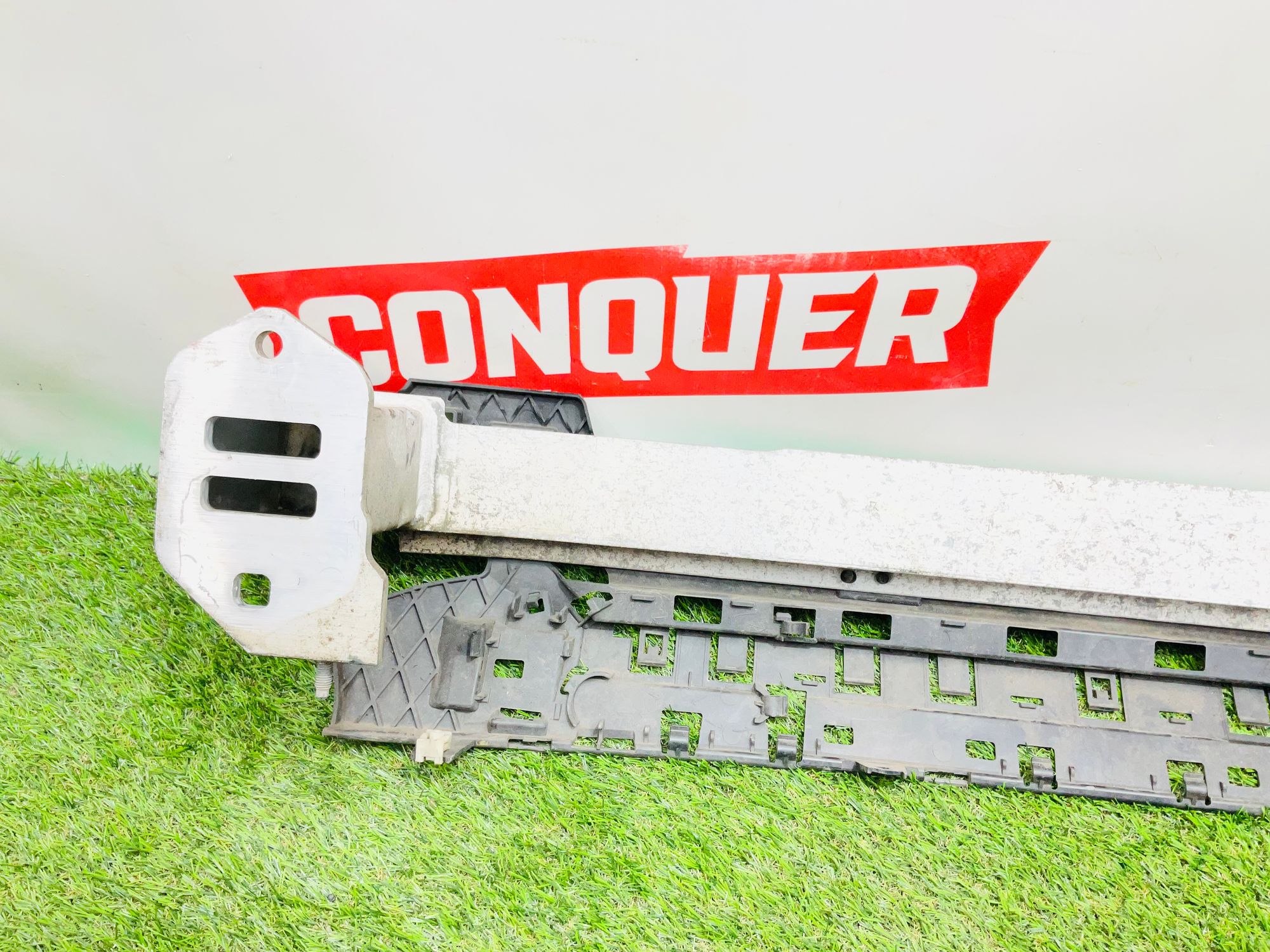 https://ycs.partsauto.market/partsauto-images/thmbs/userImages/h353NjtZg3VDP19b5HMt7LlpbQ93/part/5a6193e0-dbbb-45c3-9a4f-d35a29938b9a_1781601943467.jpg