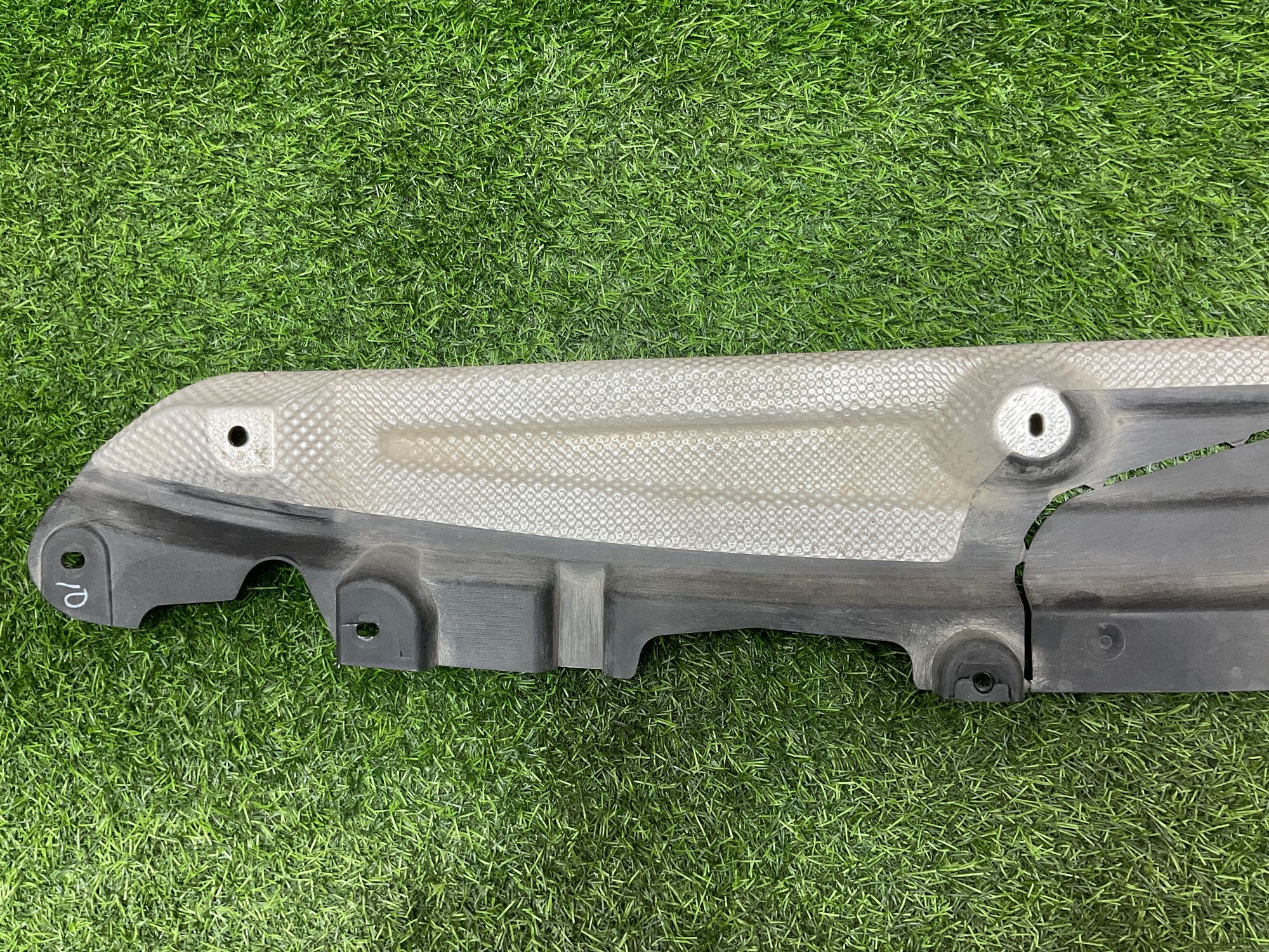 https://ycs.partsauto.market/partsauto-images/thmbs/userImages/h353NjtZg3VDP19b5HMt7LlpbQ93/part/5a67dc7b-2f9f-4c0f-a394-3c8d1a0497fb_1734683275573.jpg