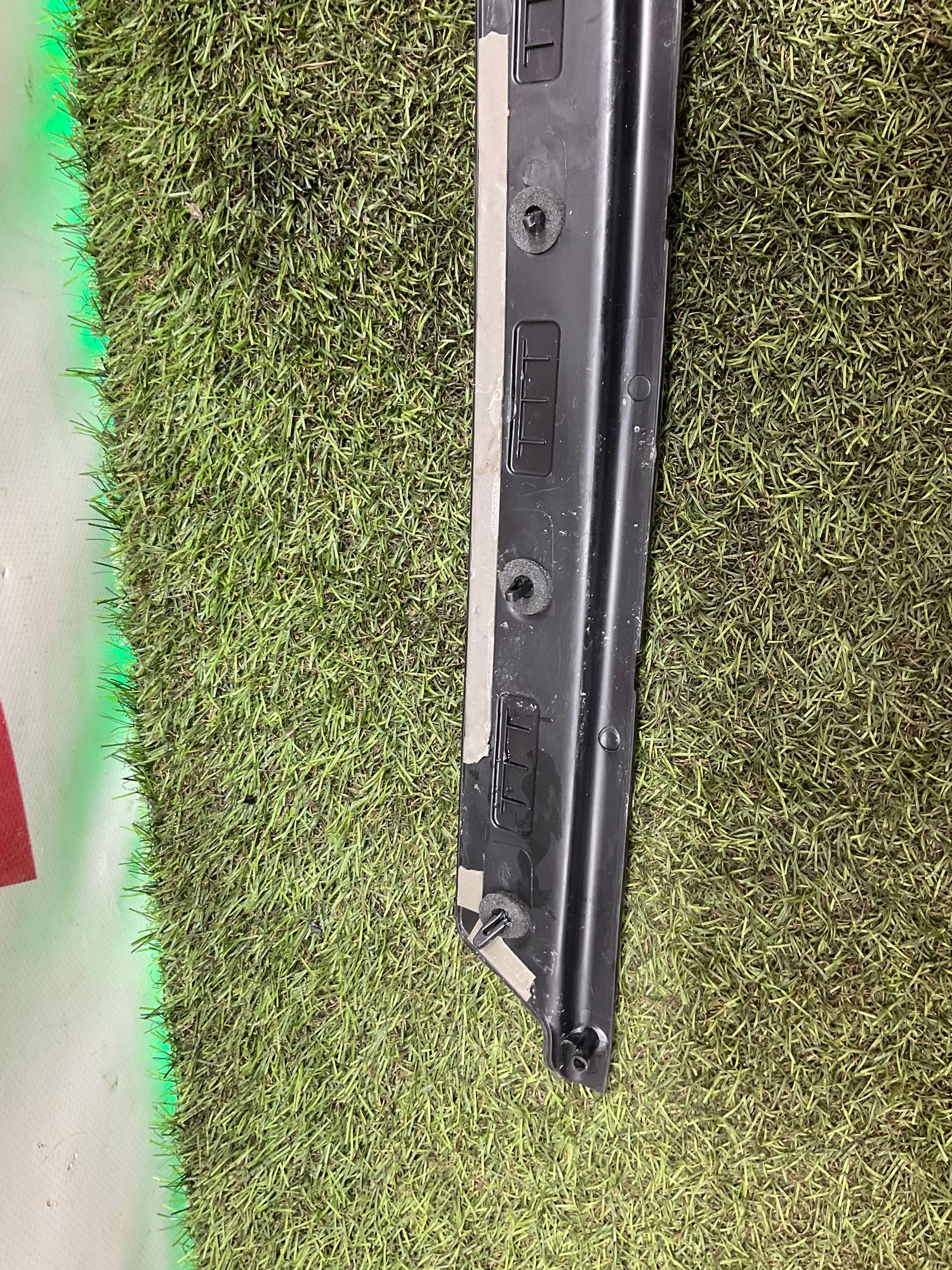 Накладка стойки кузова центральная левая Land Rover Defender L663 II 2022, 6000 рублей, Москва