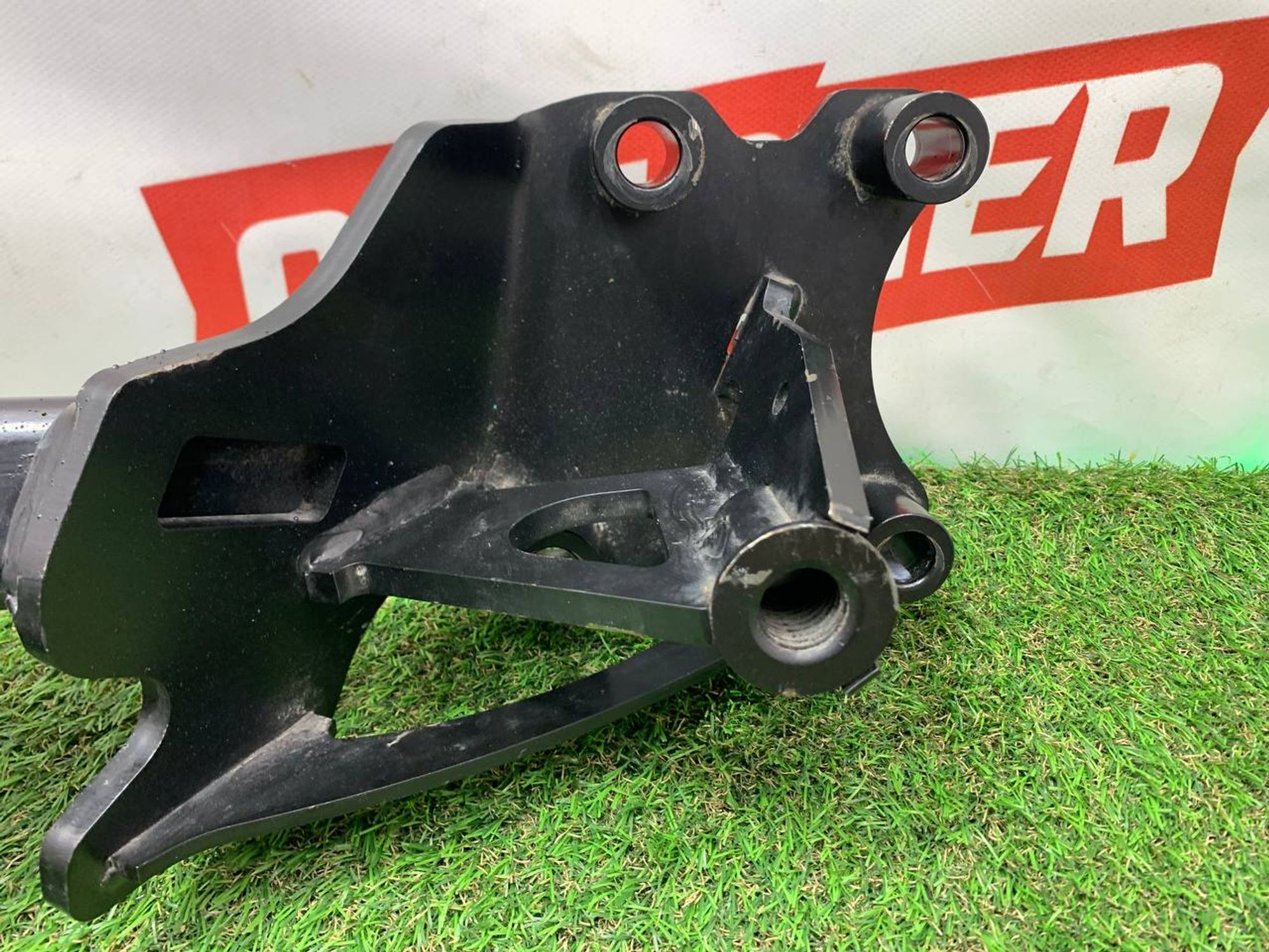 https://ycs.partsauto.market/partsauto-images/thmbs/userImages/h353NjtZg3VDP19b5HMt7LlpbQ93/part/5adf1525-ca00-45d8-9aef-b1f309673048_1716306746261.jpg