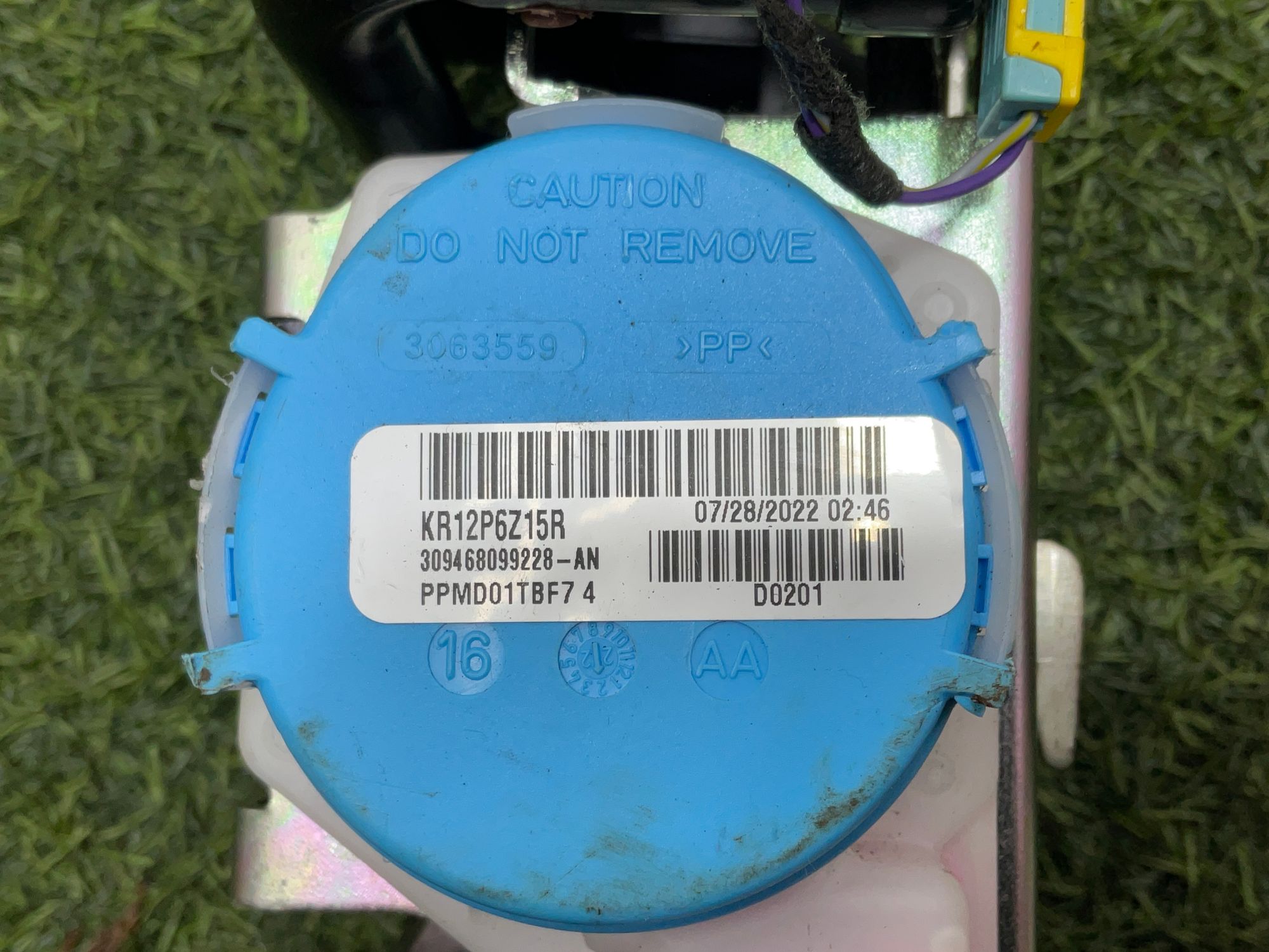 https://ycs.partsauto.market/partsauto-images/thmbs/userImages/h353NjtZg3VDP19b5HMt7LlpbQ93/part/5aeeb77b-c3de-45f4-b755-f6ea96fa1369_1736417007545.jpg