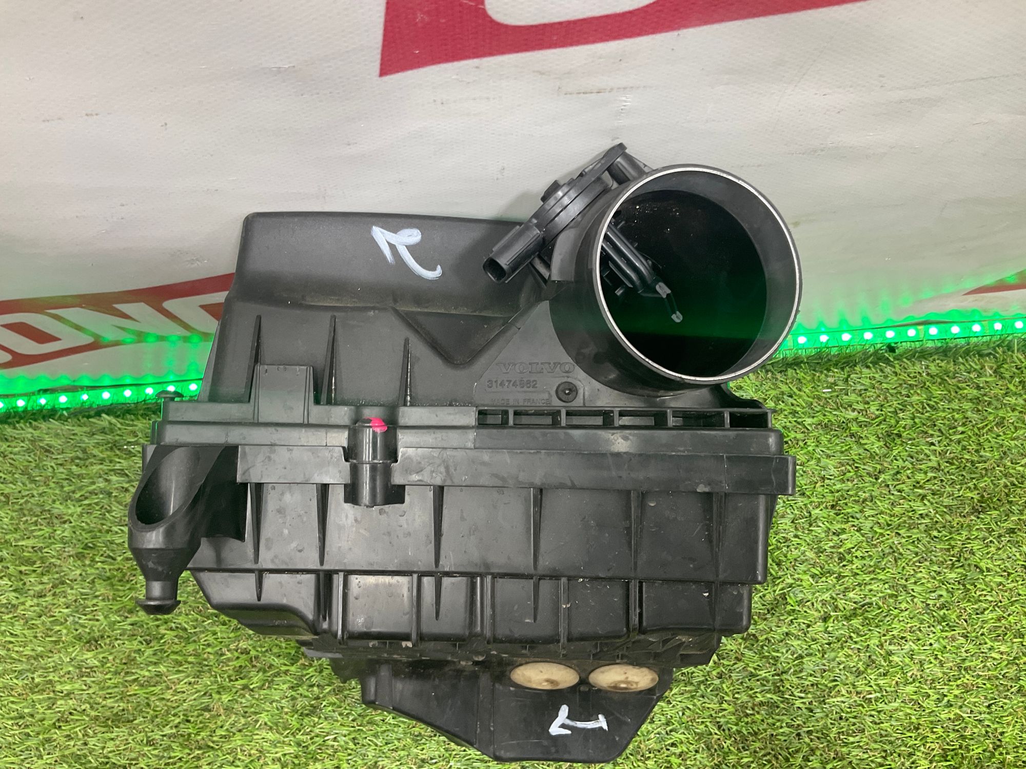https://ycs.partsauto.market/partsauto-images/thmbs/userImages/h353NjtZg3VDP19b5HMt7LlpbQ93/part/5b101ef9-9f88-4747-b548-6c06cc933a04_1747229944951.jpg